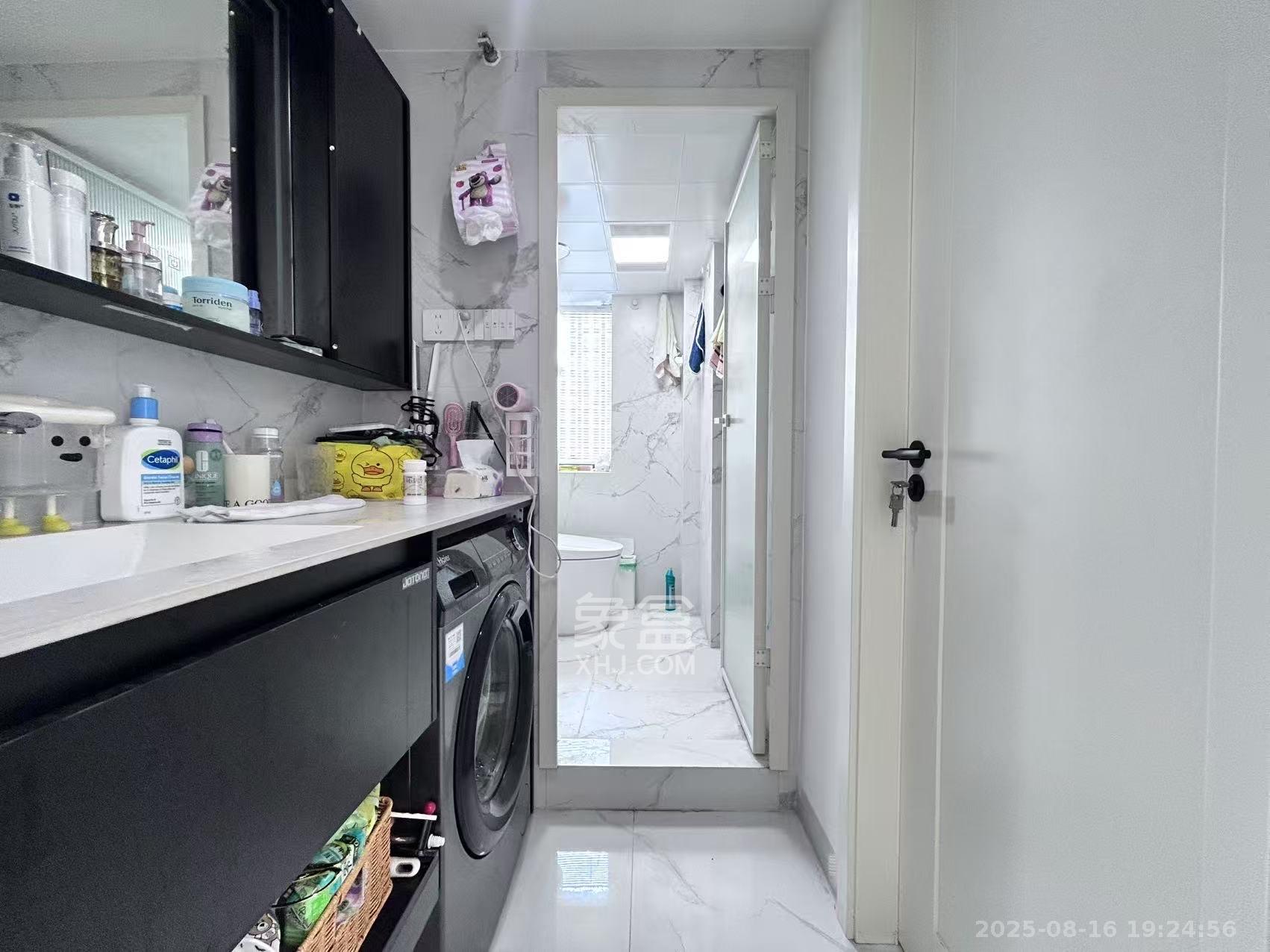 龙湖铂金岛 3室1厅1卫 3300.0元/月 龙湖铂金岛 3室1厅1卫 3300.0元/月室内图