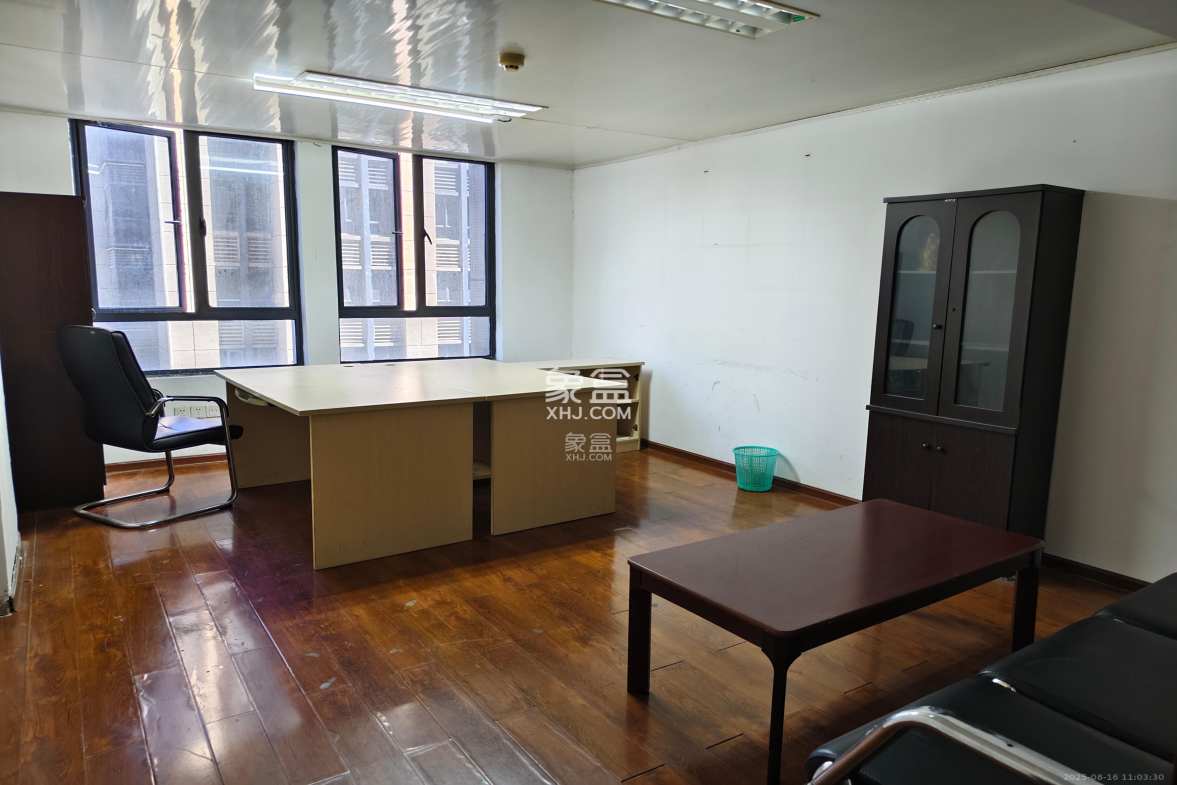 建发汇金国际 1室1厅1卫 20000.0元/月 建发汇金国际 1室1厅1卫 20000.0元/月室内图