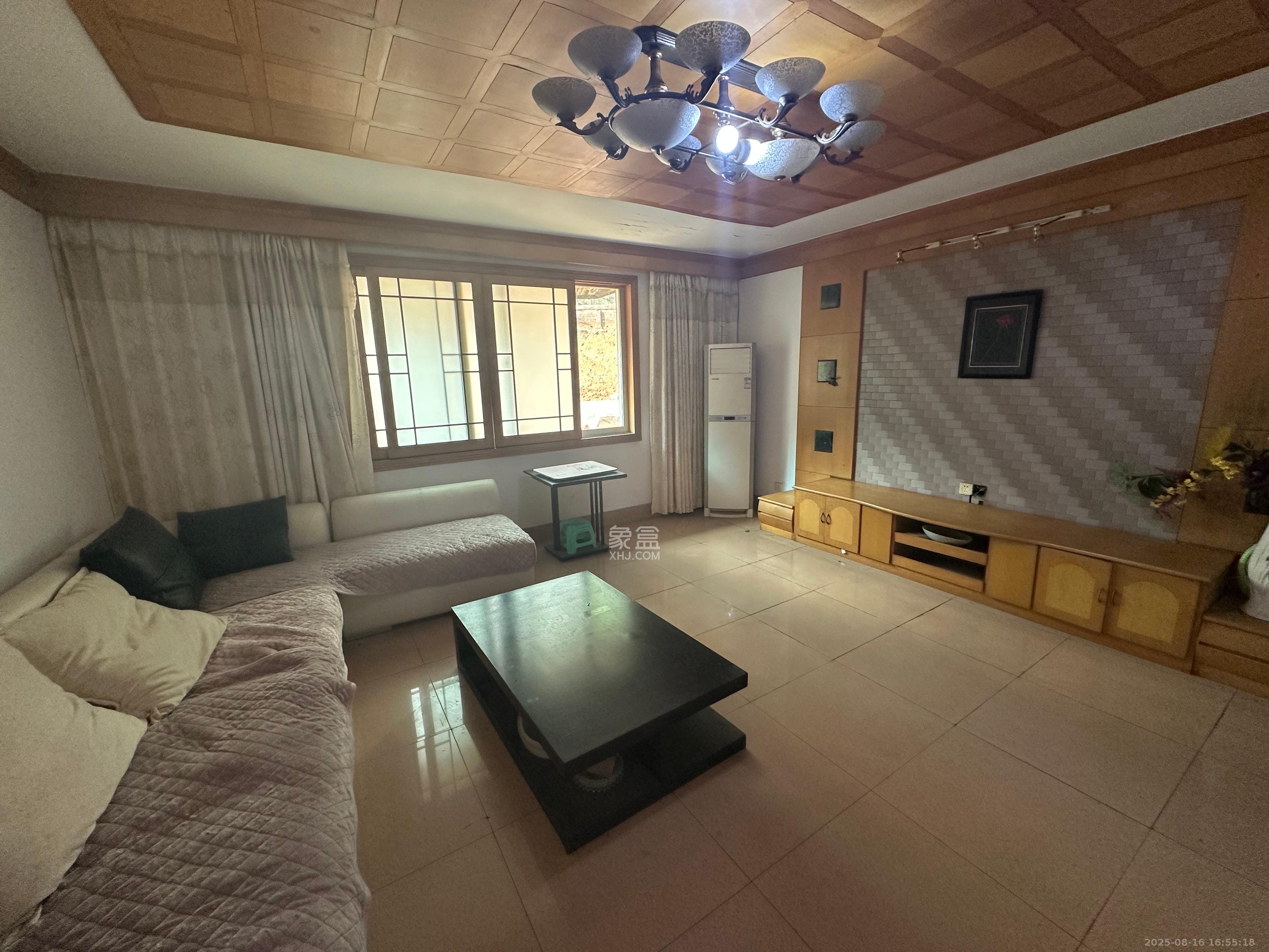 南建公寓 3室1厅2卫 1800.0元/月 南建公寓 3室1厅2卫 1800.0元/月室内图