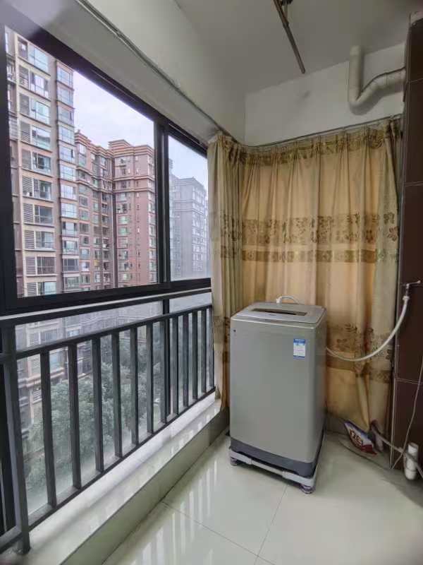 中泰峰境  3室2厅1卫   1700.00元/月室内图