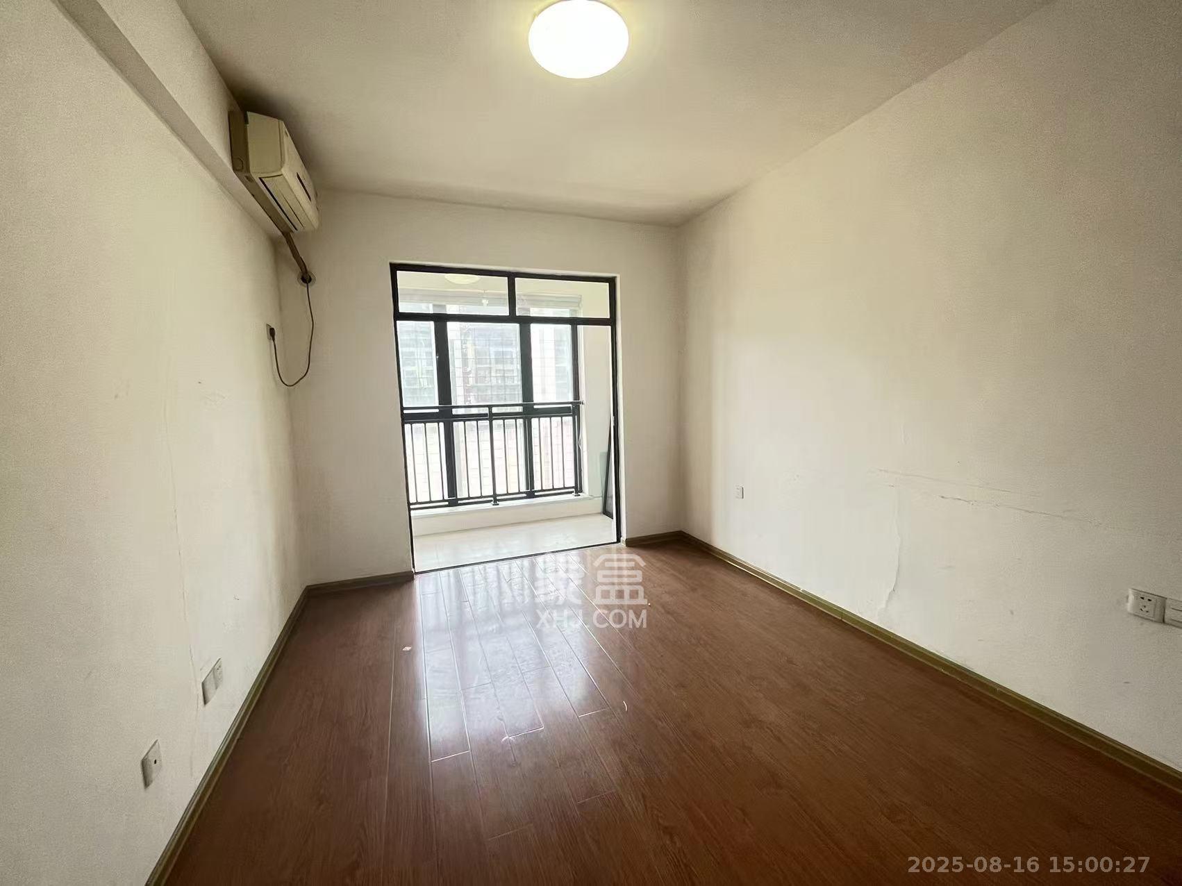 湘腾城市广场  3室1厅1卫    3500.0元/月 湘腾城市广场  3室1厅1卫    3500.0元/月室内图