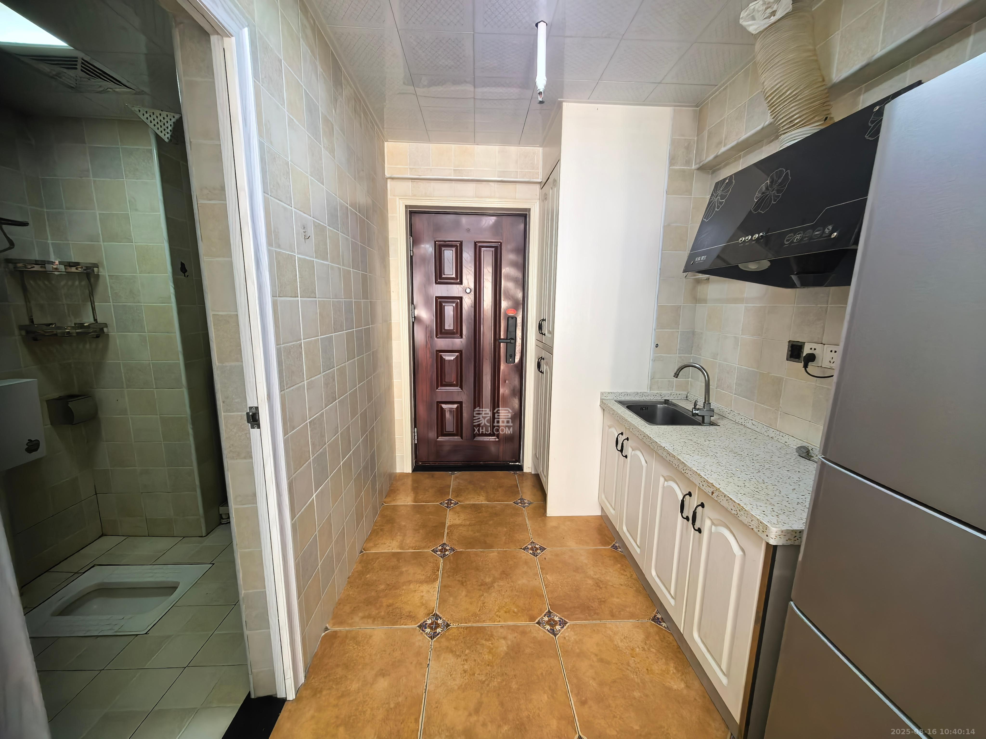 方略城市广场 1室1厅1卫 1400.0元/月 方略城市广场 1室1厅1卫 1400.0元/月室内图