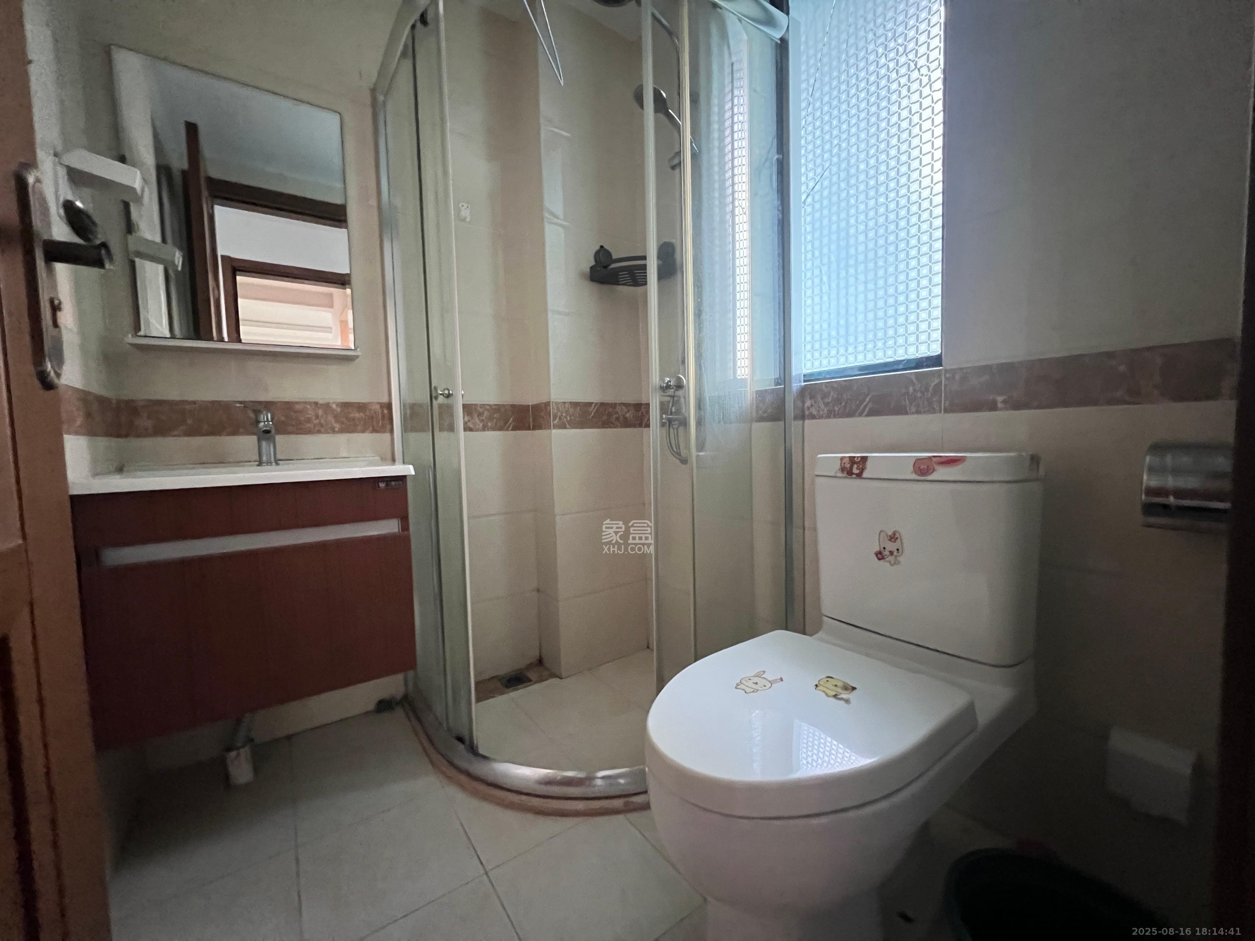 旺德府恺悦国际  2室2厅2卫    2100.0元/月室内图