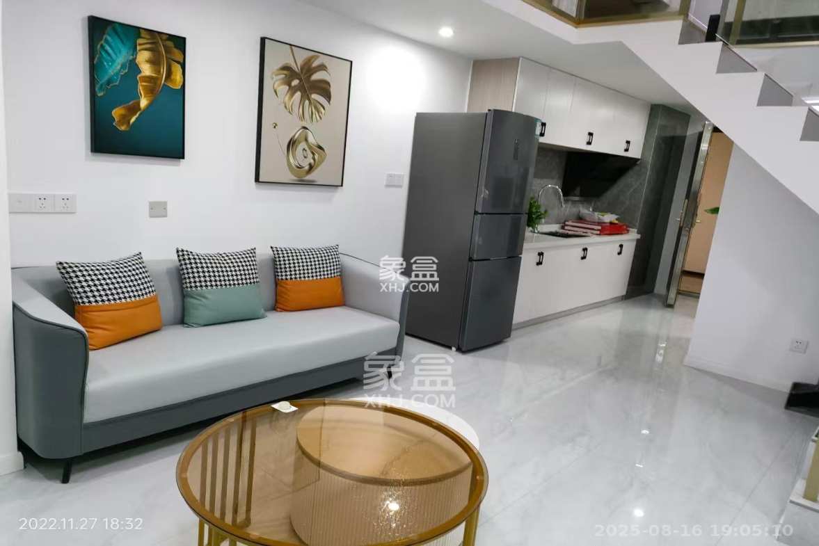 梅溪湖金茂湾  1室1厅1卫    2100.0元/月 梅溪湖金茂湾  1室1厅1卫    2100.0元/月室内图