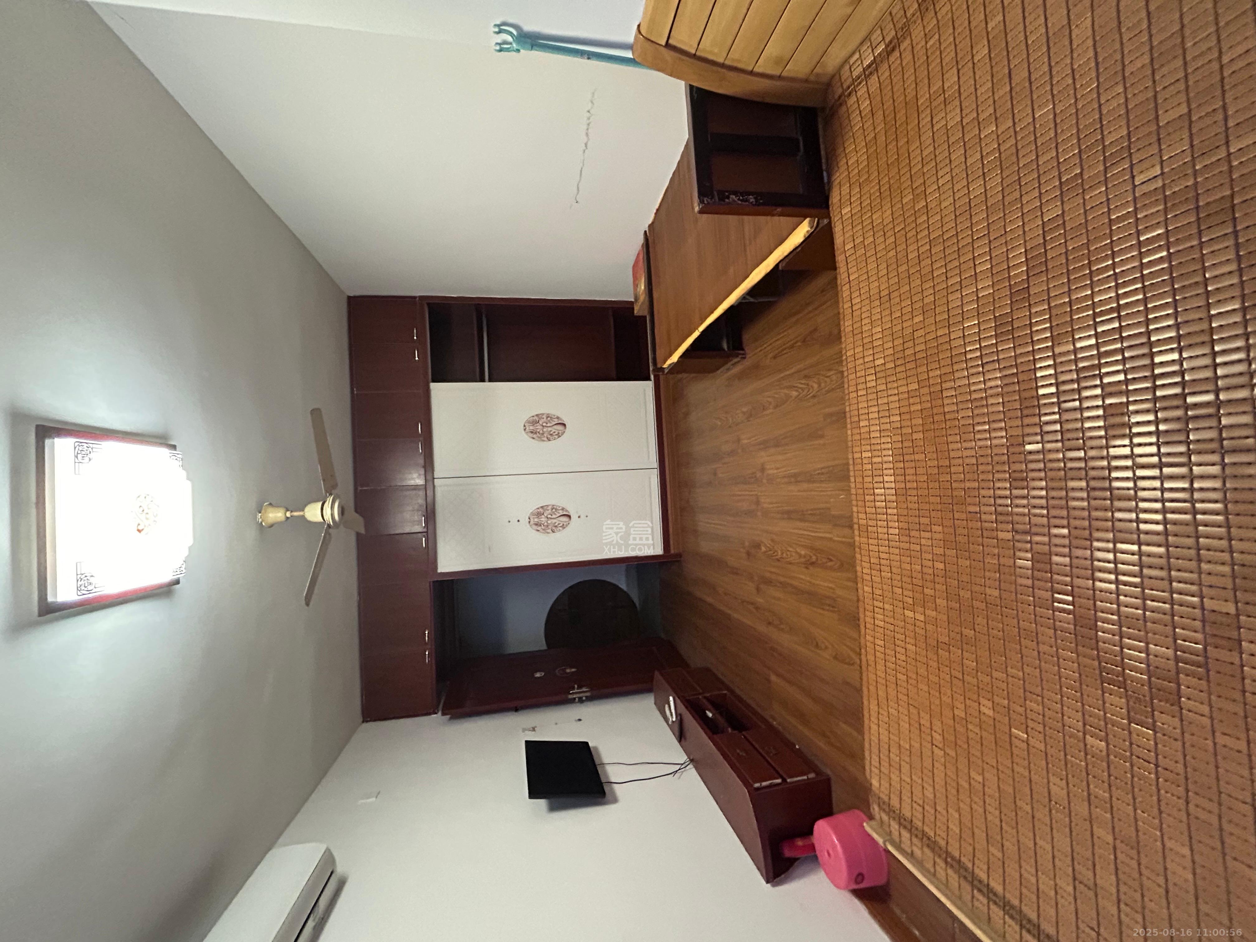 杨家山散盘 1室1厅1卫 900.0元/月 杨家山散盘 1室1厅1卫 900.0元/月室内图