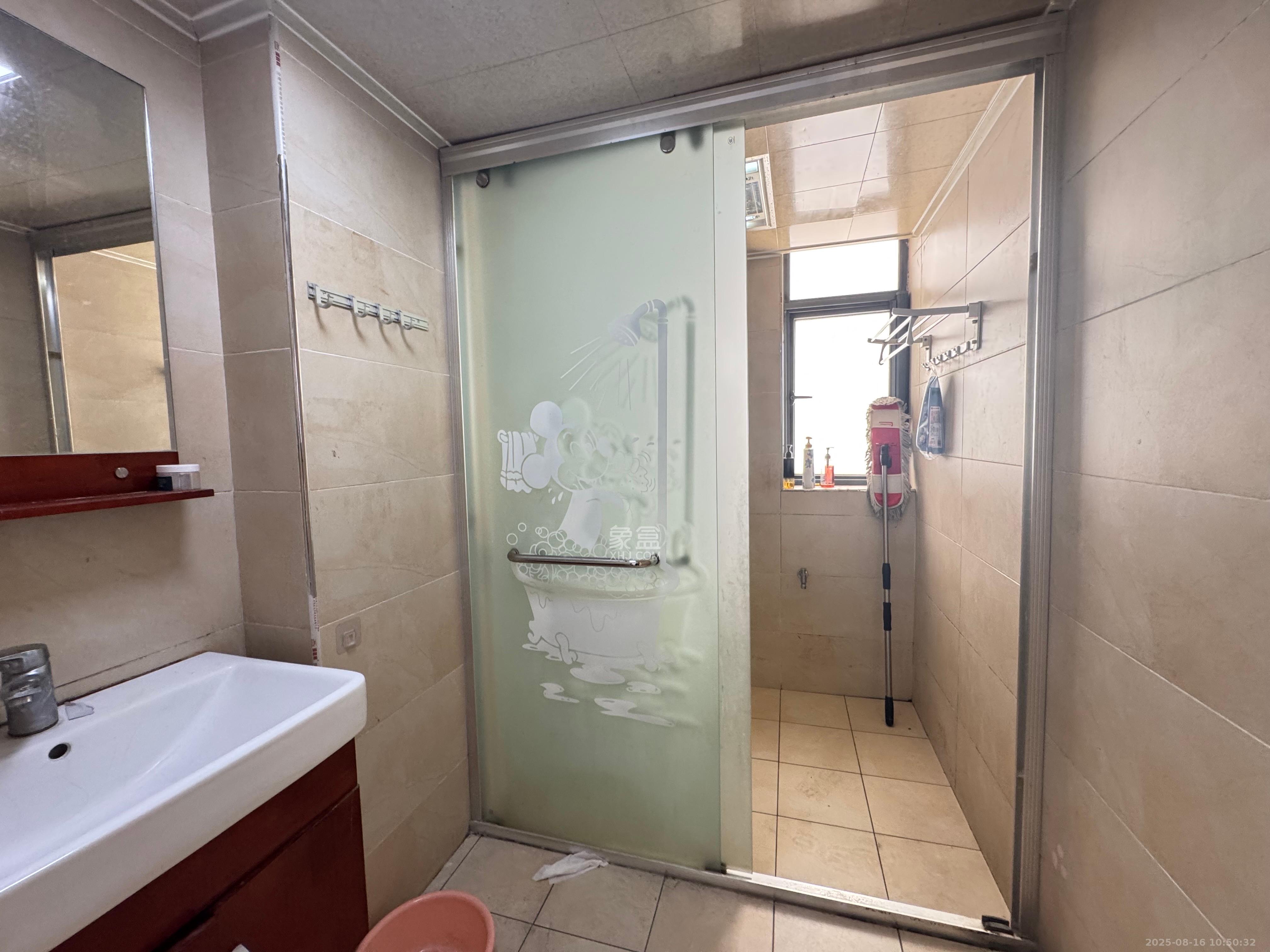 都市兰亭  3室1厅1卫    2000.0元/月室内图