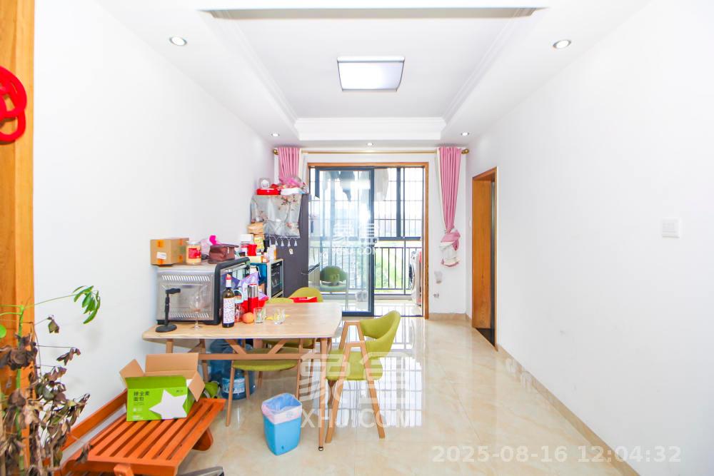 汀湘十里  4室2厅2卫    2400.0元/月 汀湘十里  4室2厅2卫    2400.0元/月室内图