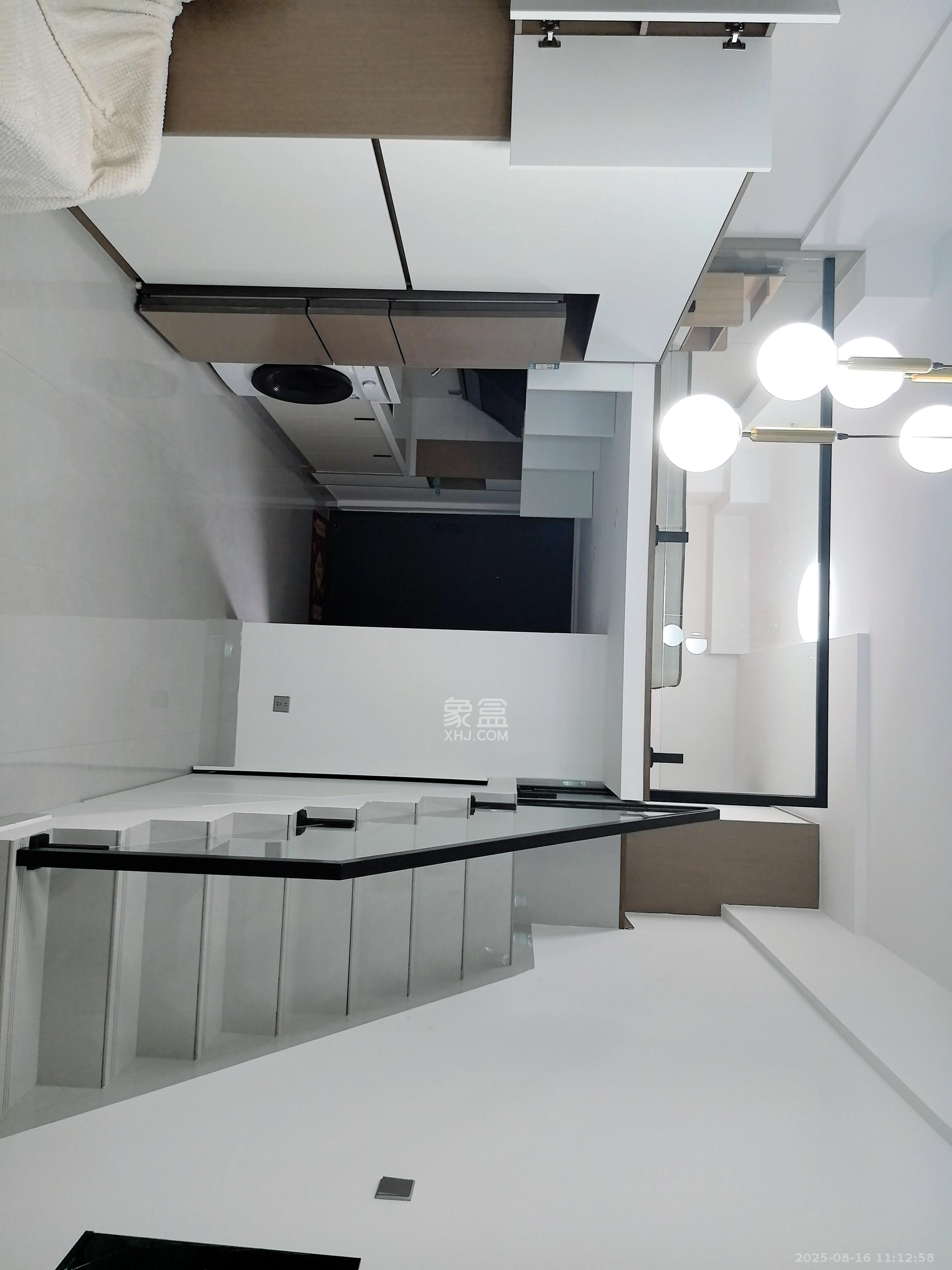 绿地商务广场 1室1厅1卫 1800.0元/月 绿地商务广场 1室1厅1卫 1800.0元/月室内图