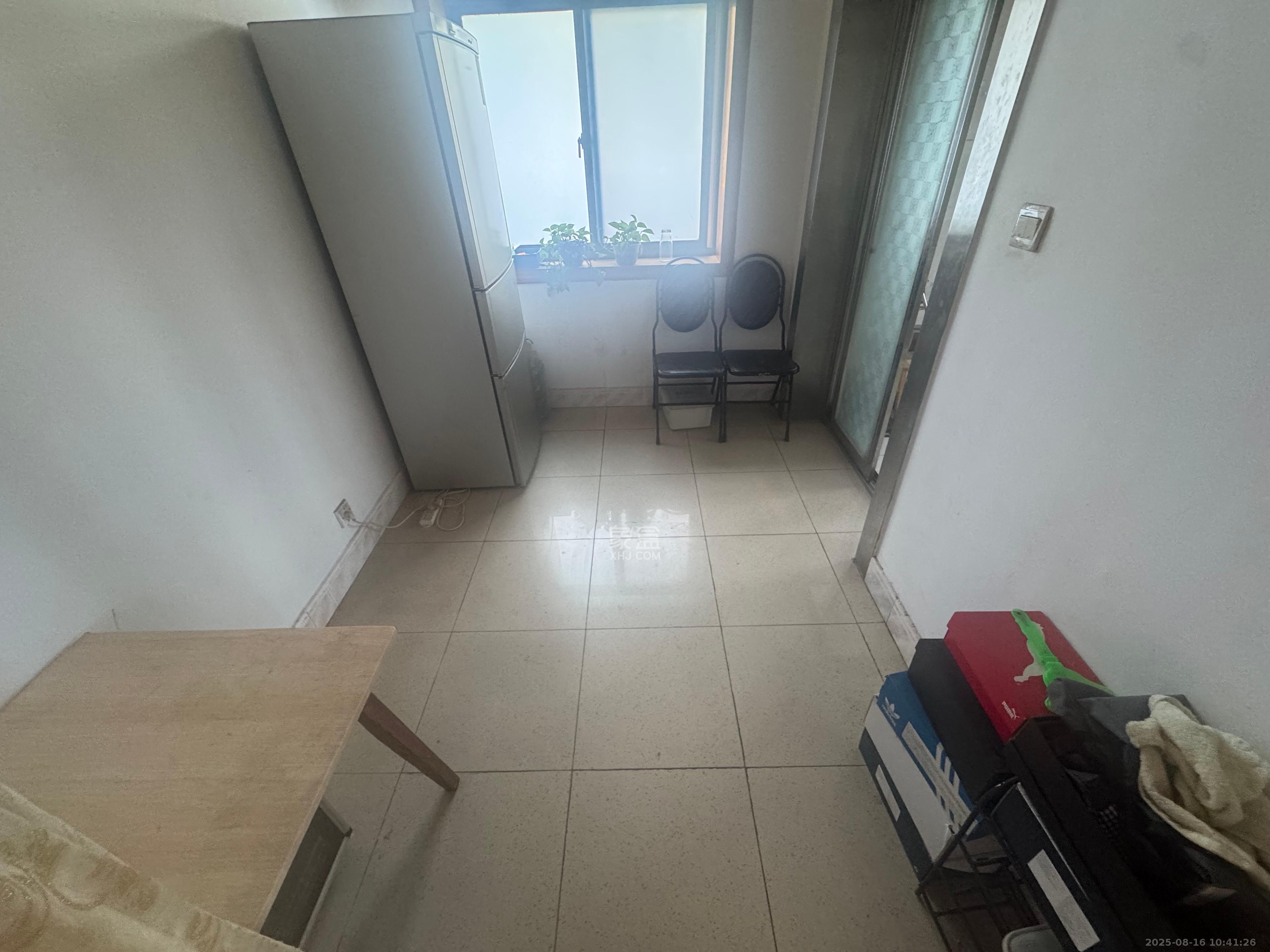 白沙啤酒公寓  2室1厅1卫    1400.0元/月室内图