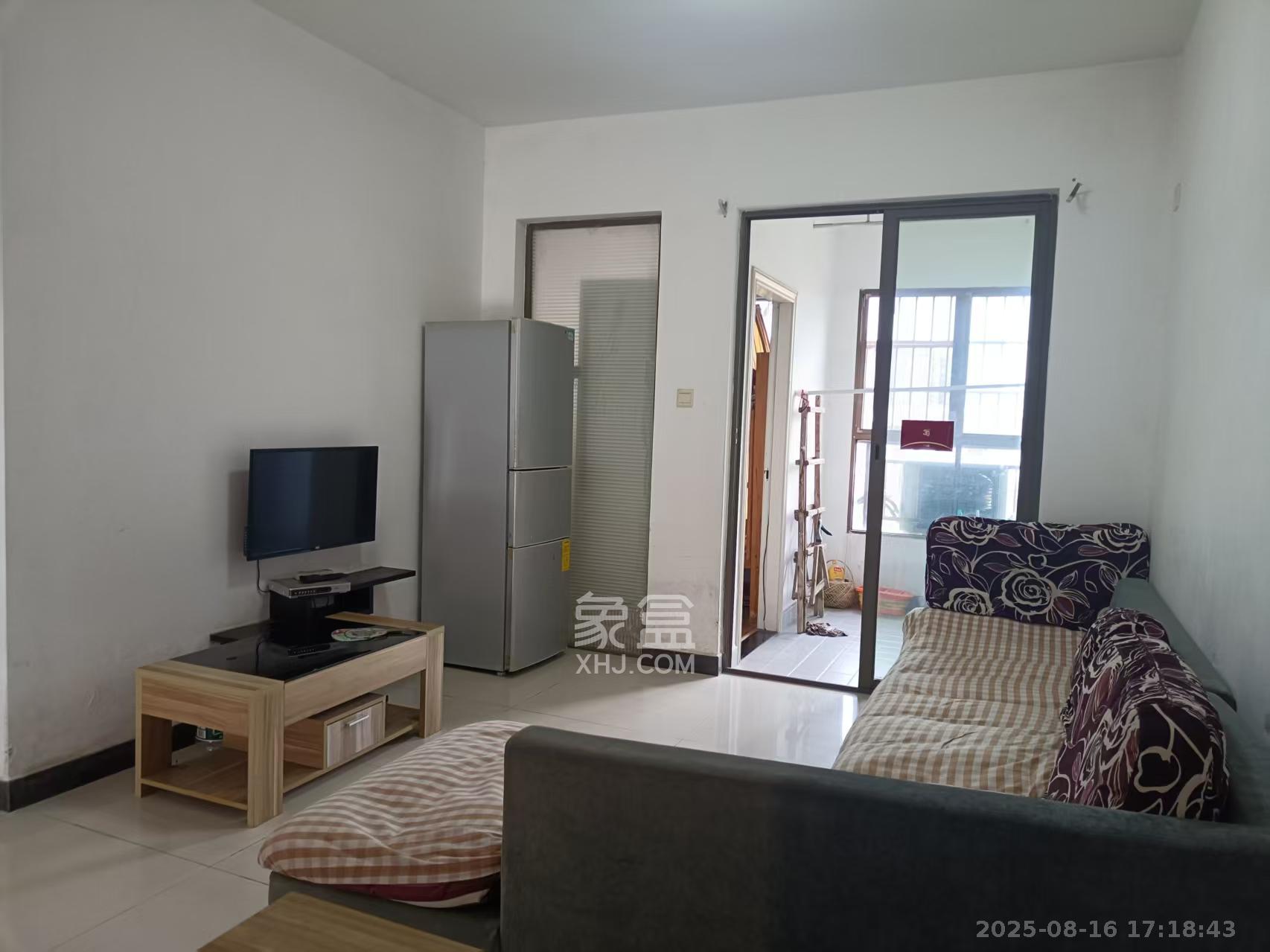 米兰春天  2室2厅1卫    1600.0元/月室内图