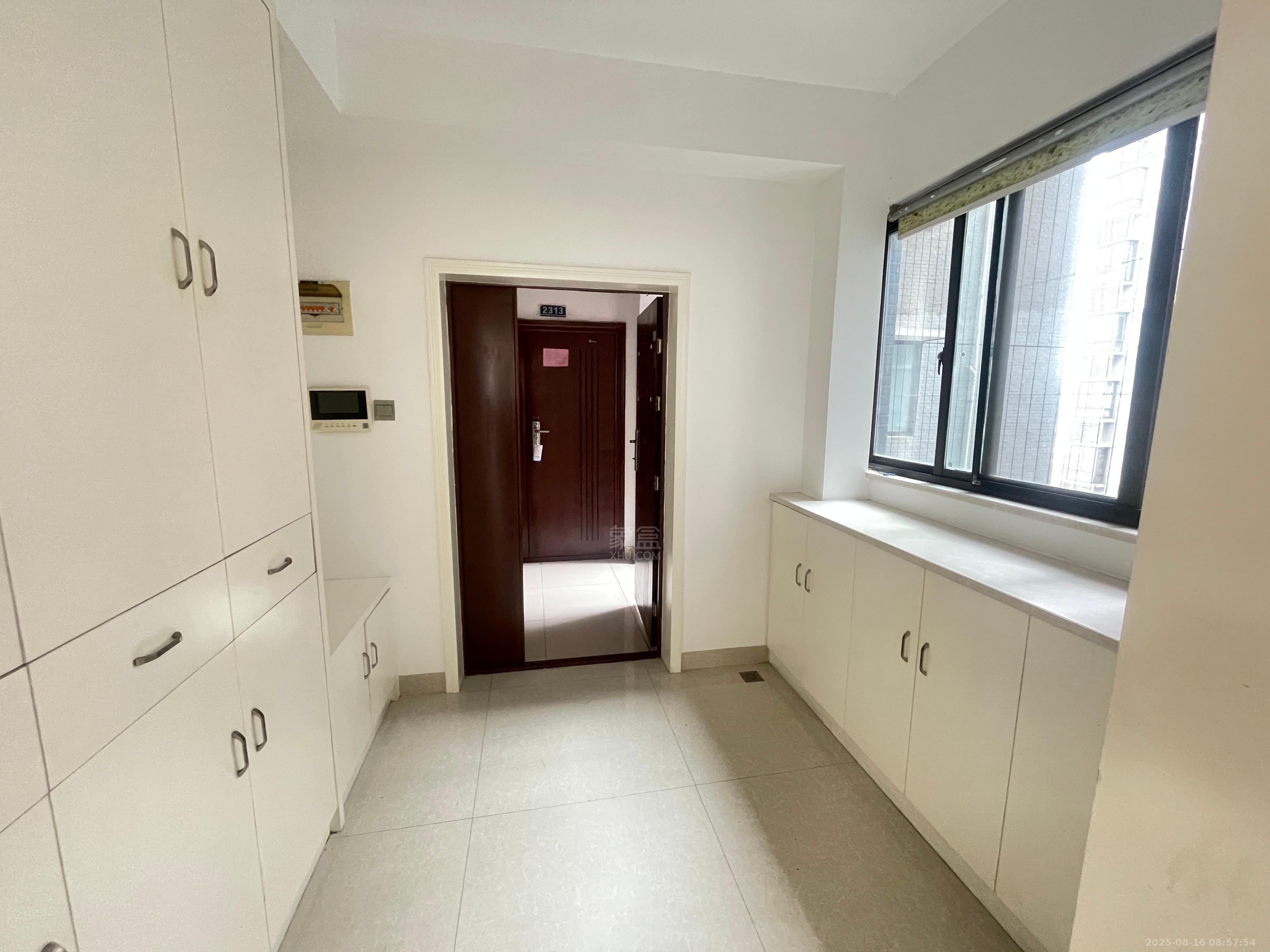 水岸春天 3室2厅1卫 2080.0元/月 水岸春天 3室2厅1卫 2080.0元/月室内图