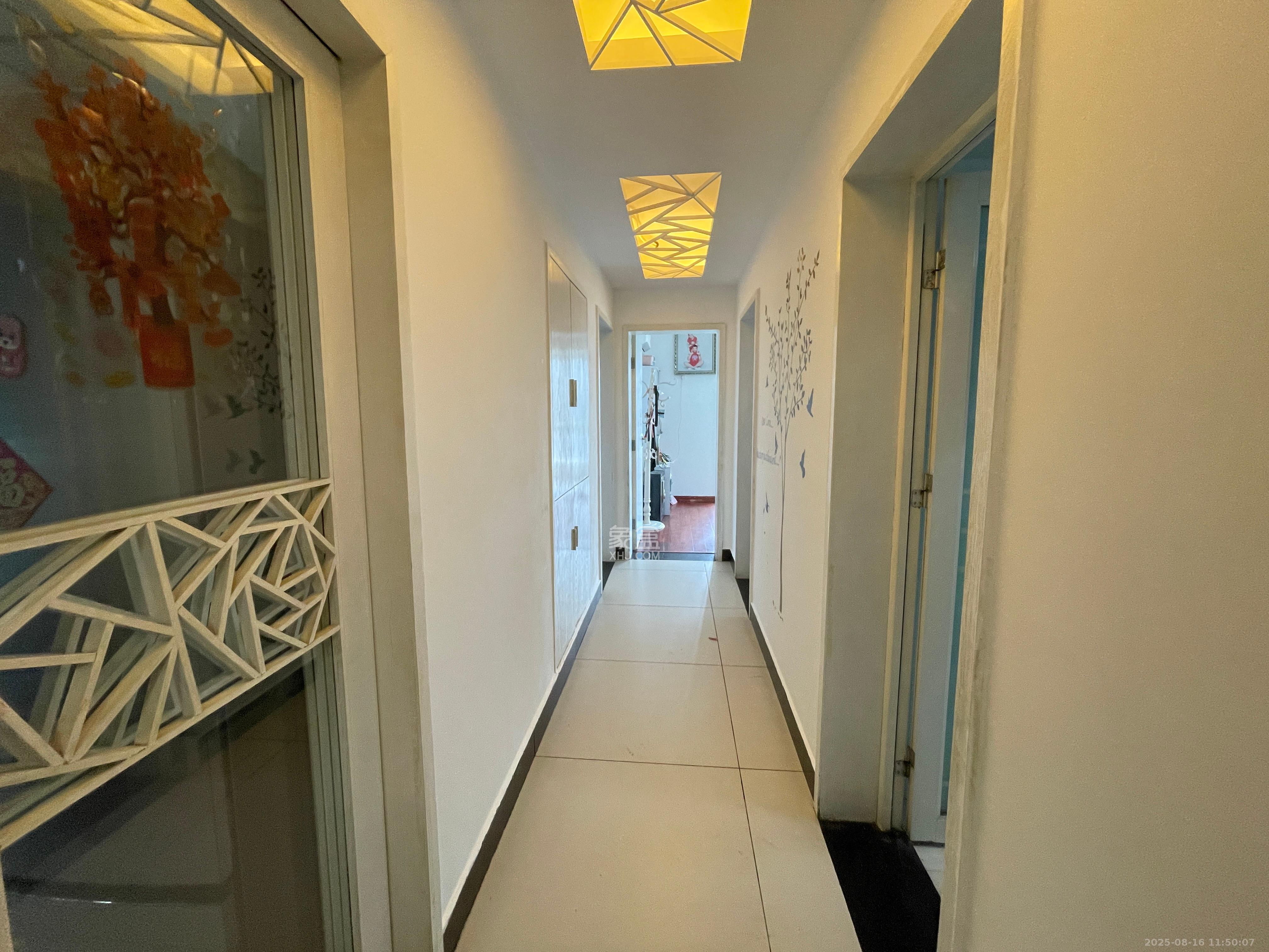 星沙教师公寓 1室2厅1卫 2200.0元/月 星沙教师公寓 1室2厅1卫 2200.0元/月室内图