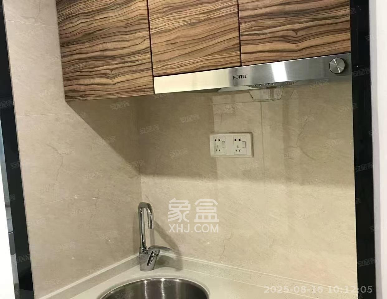 万科金域缇香  1室1厅1卫    1200.0元/月 万科金域缇香  1室1厅1卫    1200.0元/月