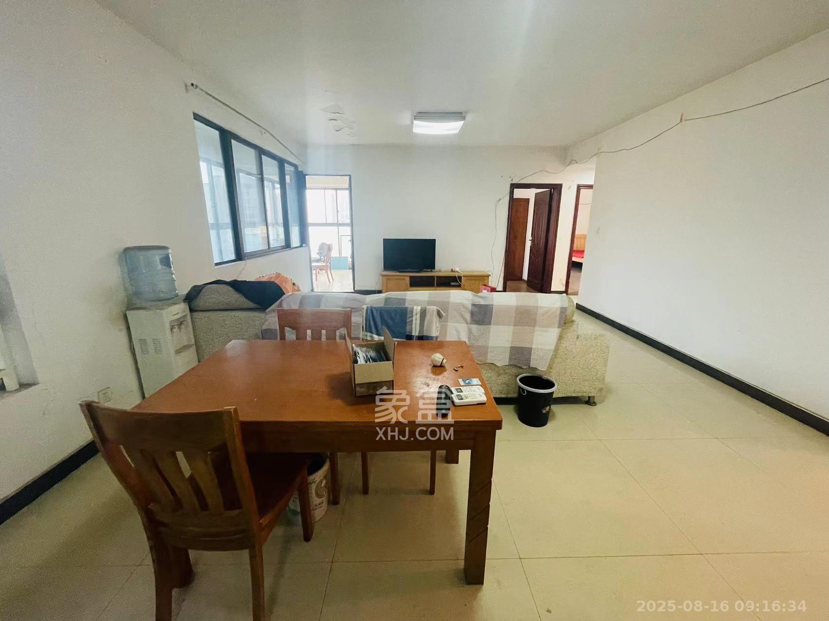 保利麓谷林语E区 4室2厅1卫 3500.0元/月 保利麓谷林语E区 4室2厅1卫 3500.0元/月室内图