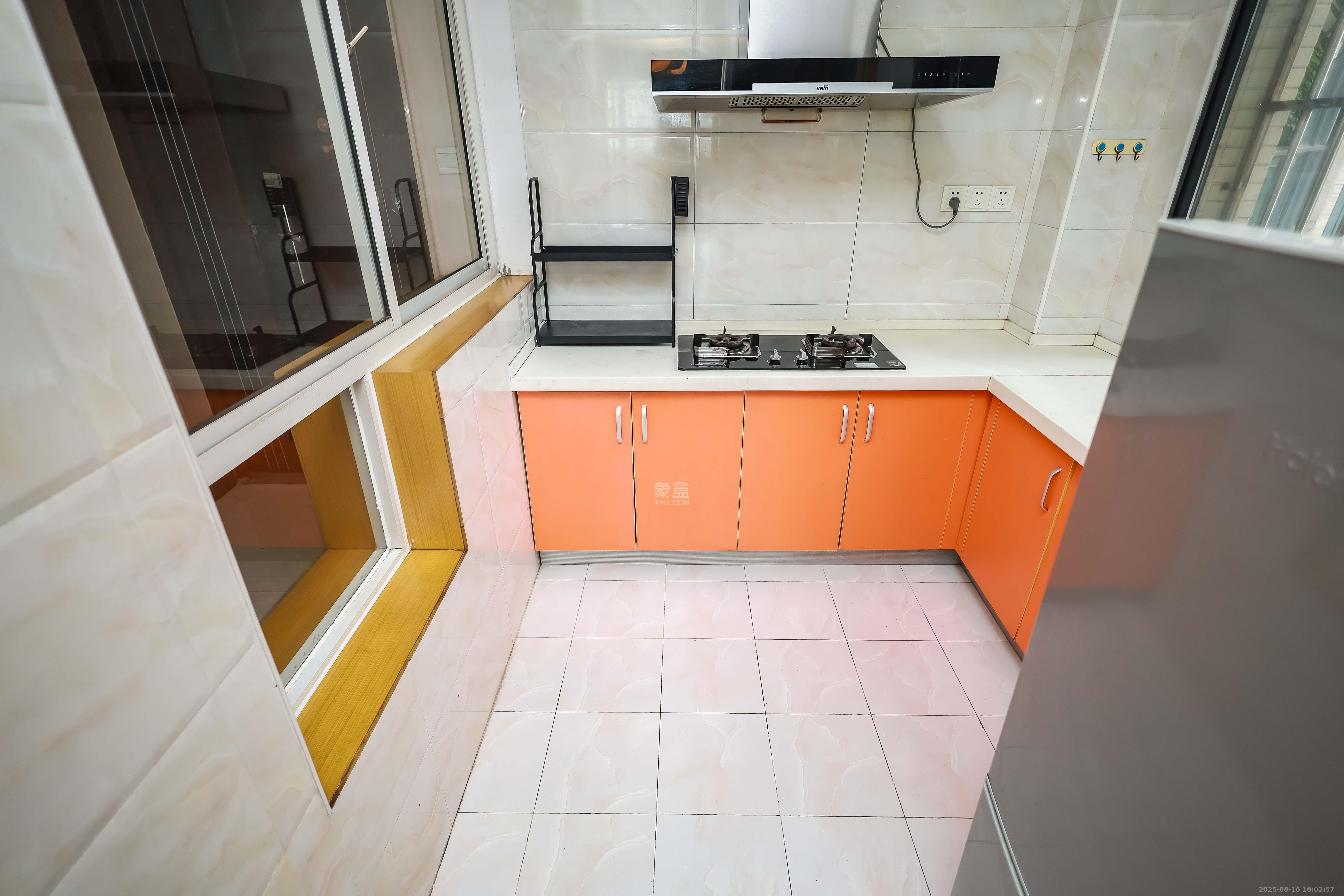 莱茵城  3室2厅1卫    89.0万厨房