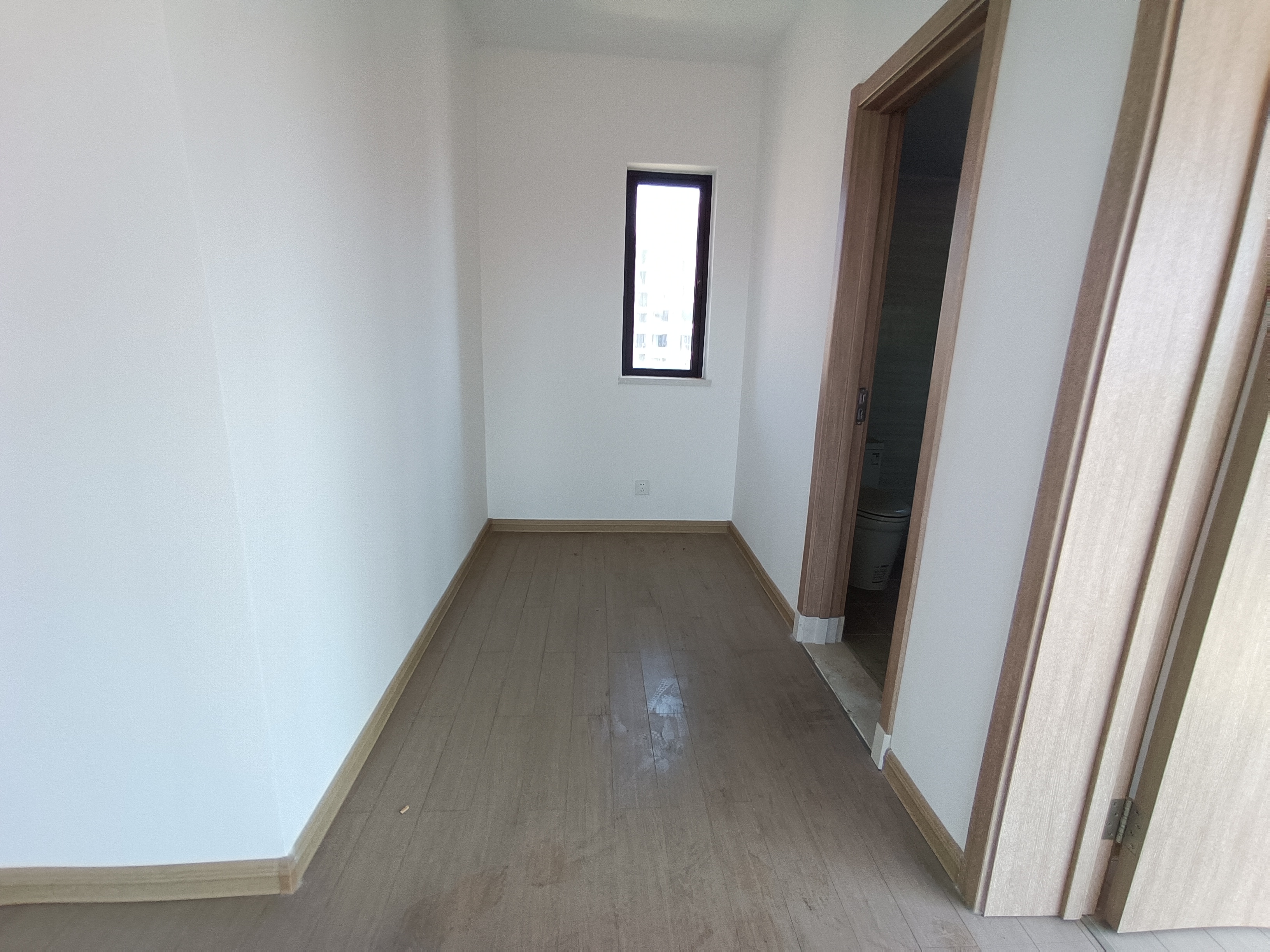 美的翰城  4室2厅2卫    115.0万 美的翰城  4室2厅2卫    115.0万室内图