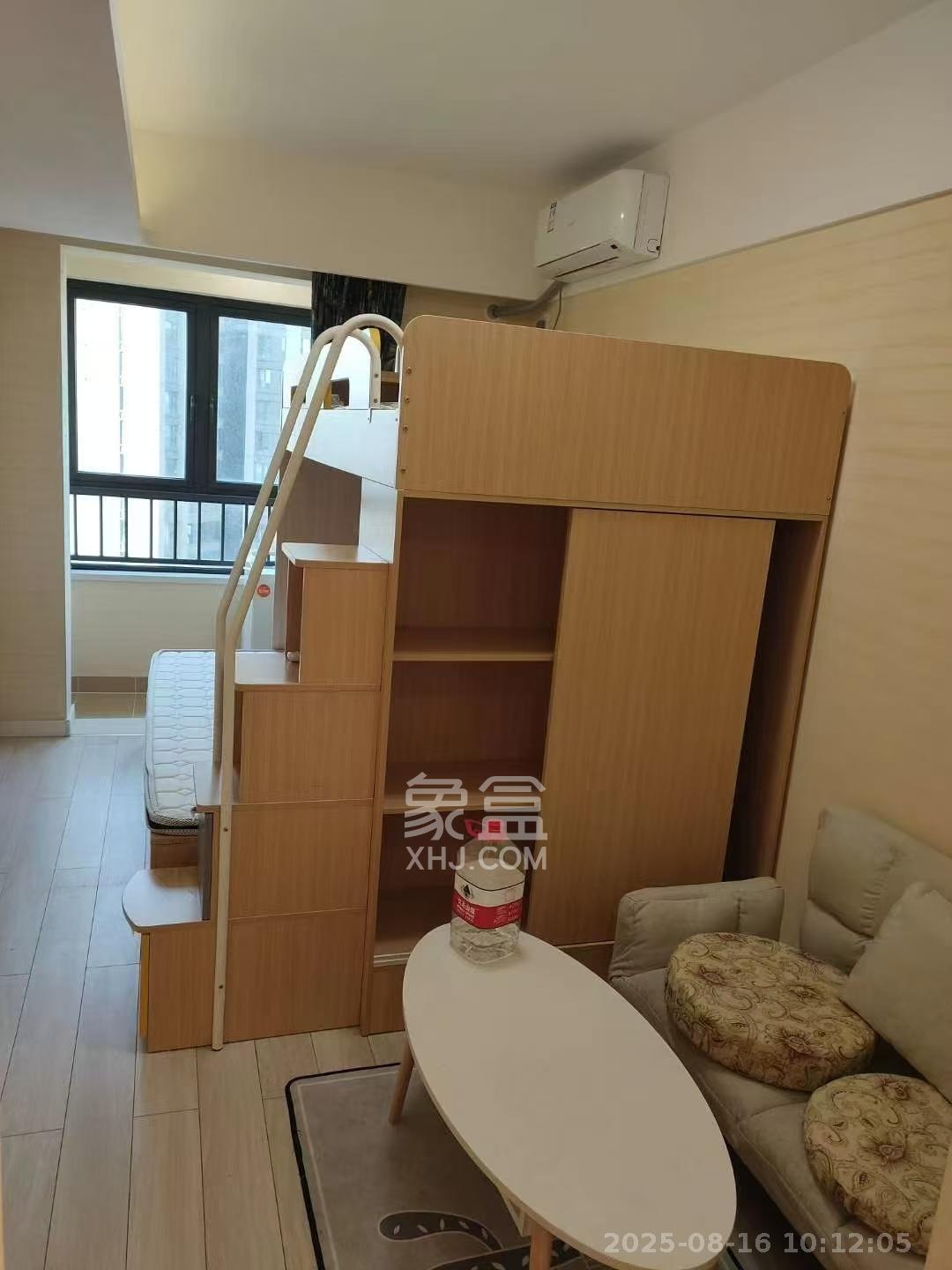 万科金域缇香  1室1厅1卫    1200.0元/月 万科金域缇香  1室1厅1卫    1200.0元/月室内图