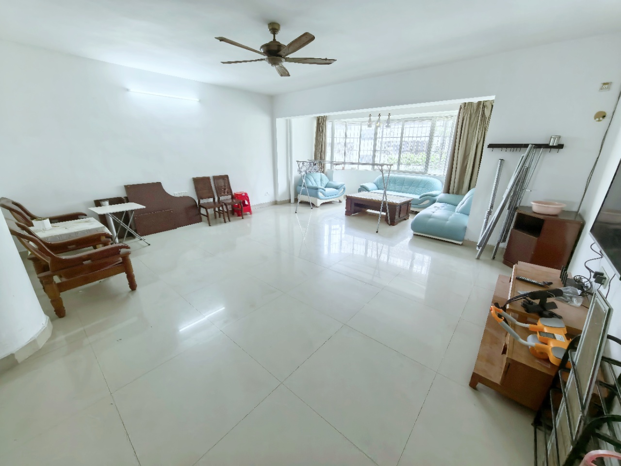 金融花园  3室2厅1卫    2700.0元/月 金融花园  3室2厅1卫    2700.0元/月室内图