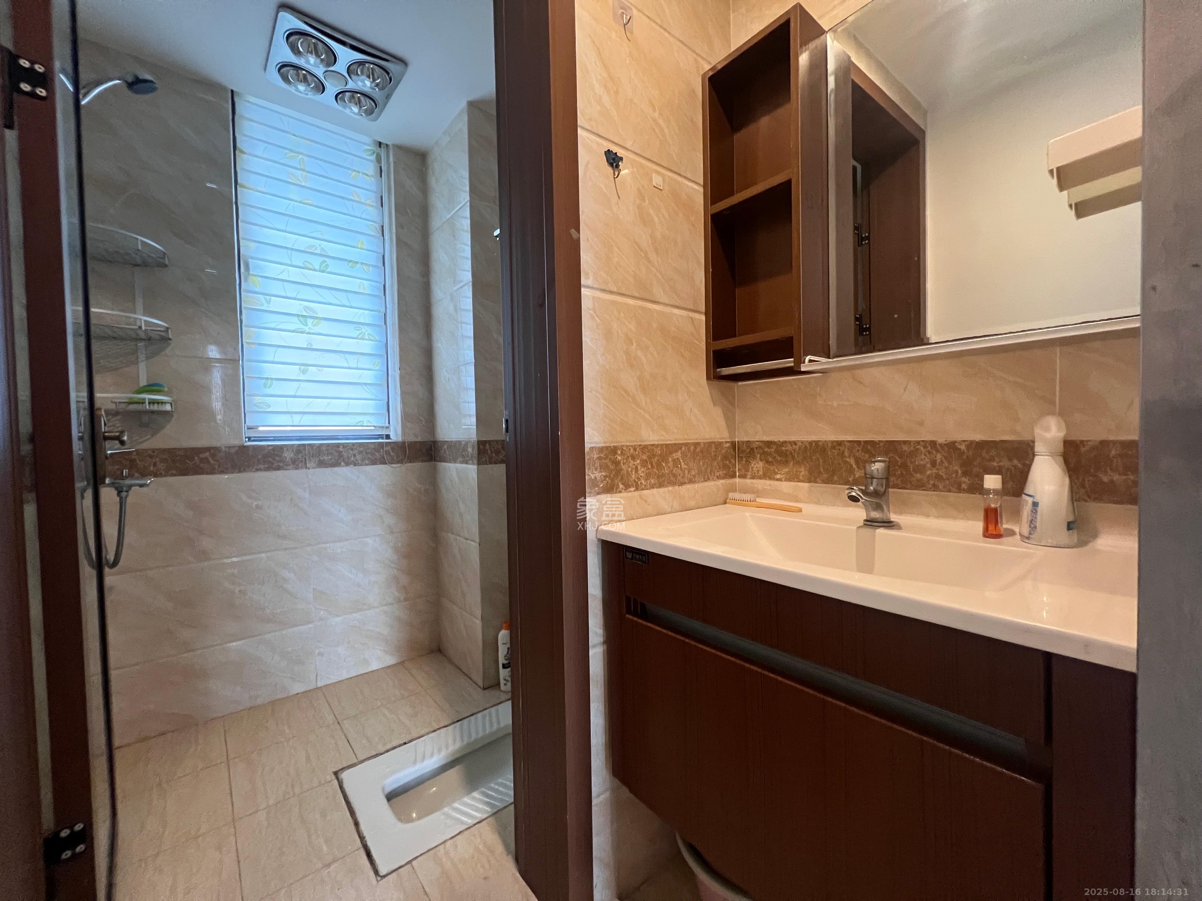 旺德府恺悦国际  2室2厅2卫    2100.0元/月室内图