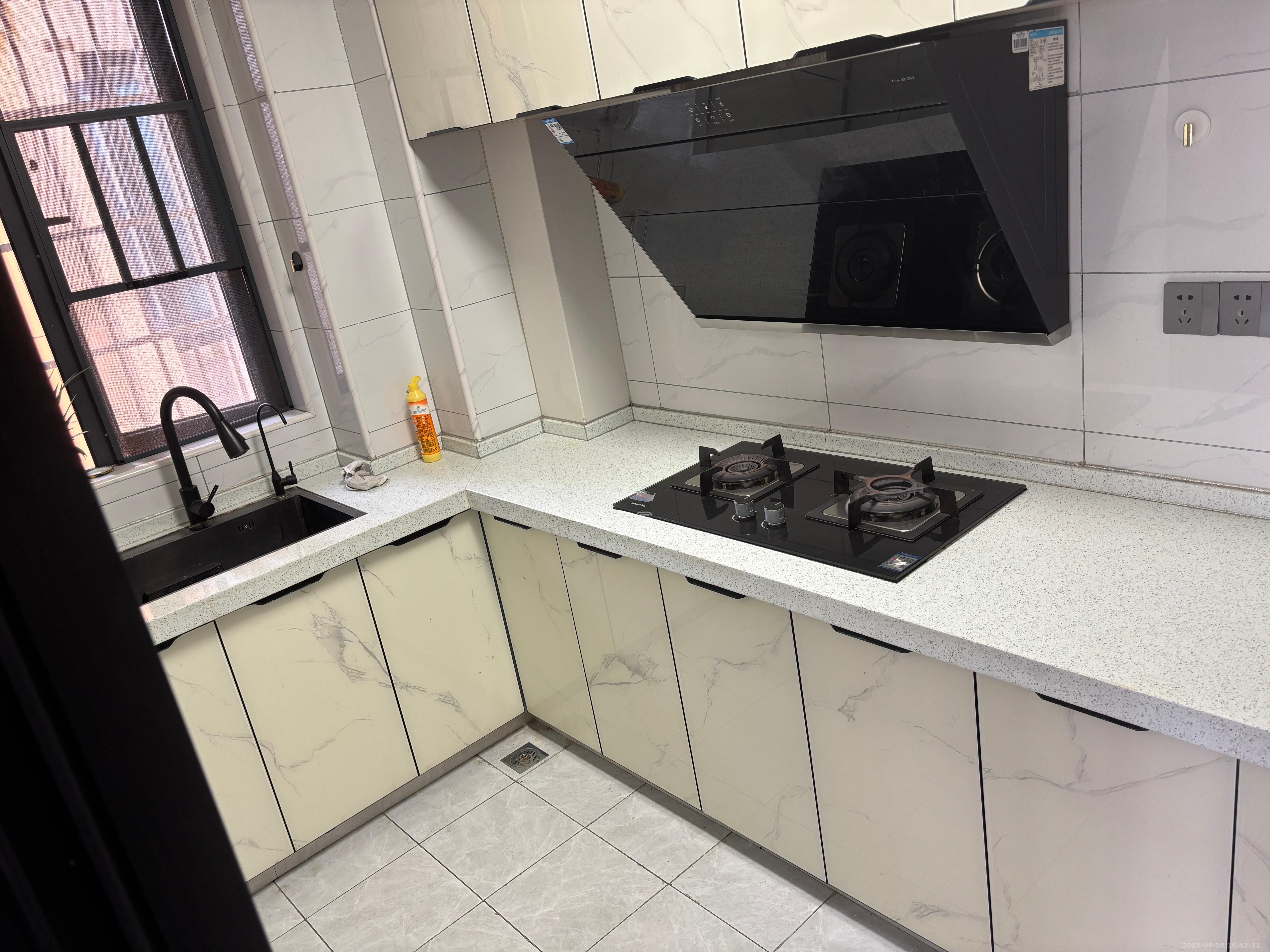 金南家园三期 2室2厅1卫 2400.0元/月 金南家园三期 2室2厅1卫 2400.0元/月室内图