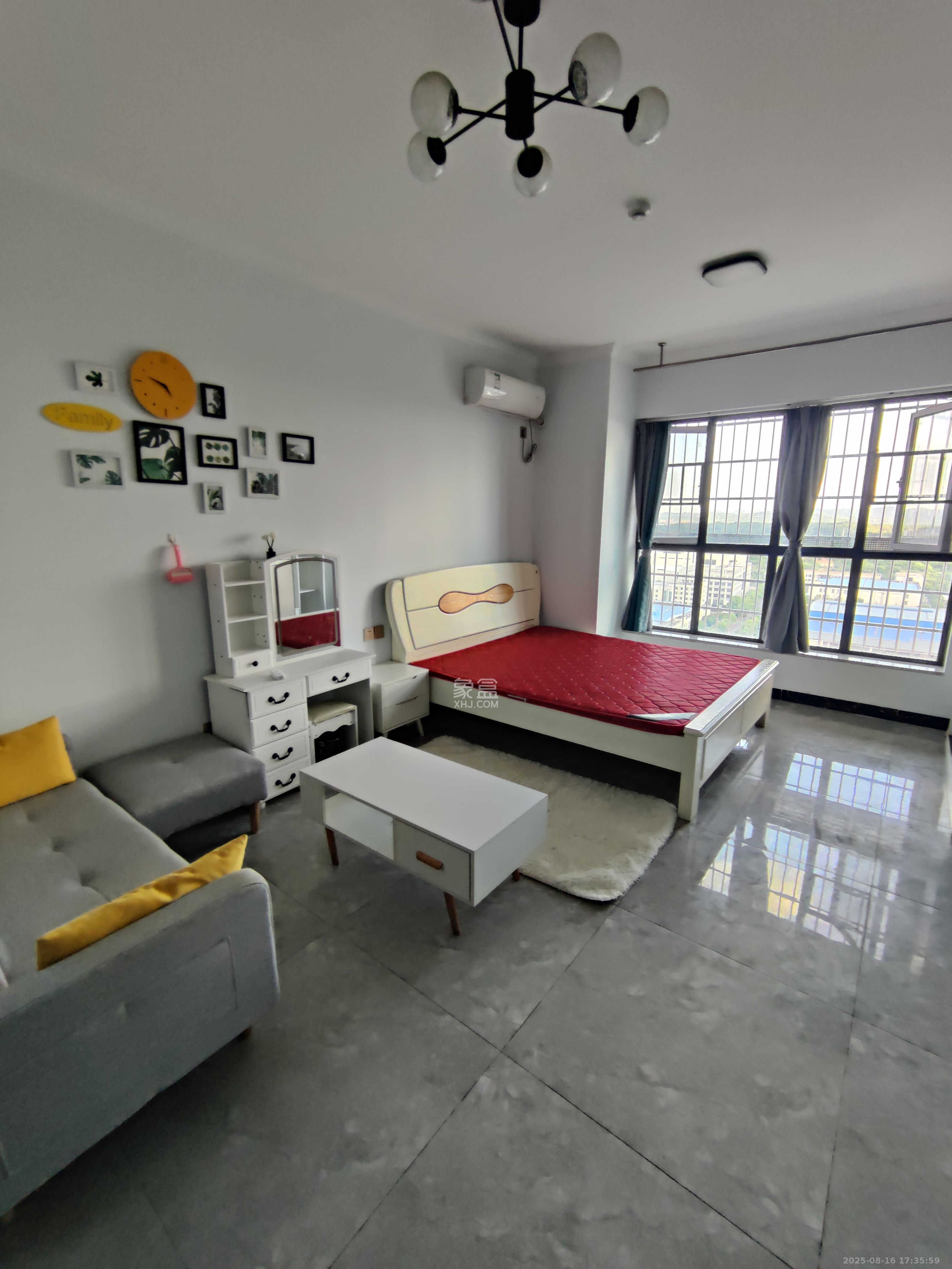 中南国际眼镜城(中伟商业中心) 1室1厅1卫 1300.0元/月 中南国际眼镜城(中伟商业中心) 1室1厅1卫 1300.0元/月室内图