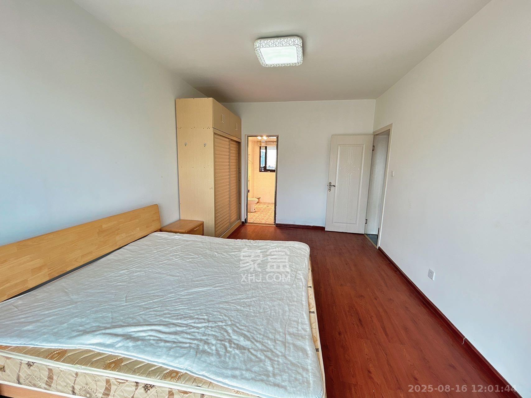 中交中央公园D1区  3室2厅2卫    2800.0元/月 中交中央公园D1区  3室2厅2卫    2800.0元/月室内图