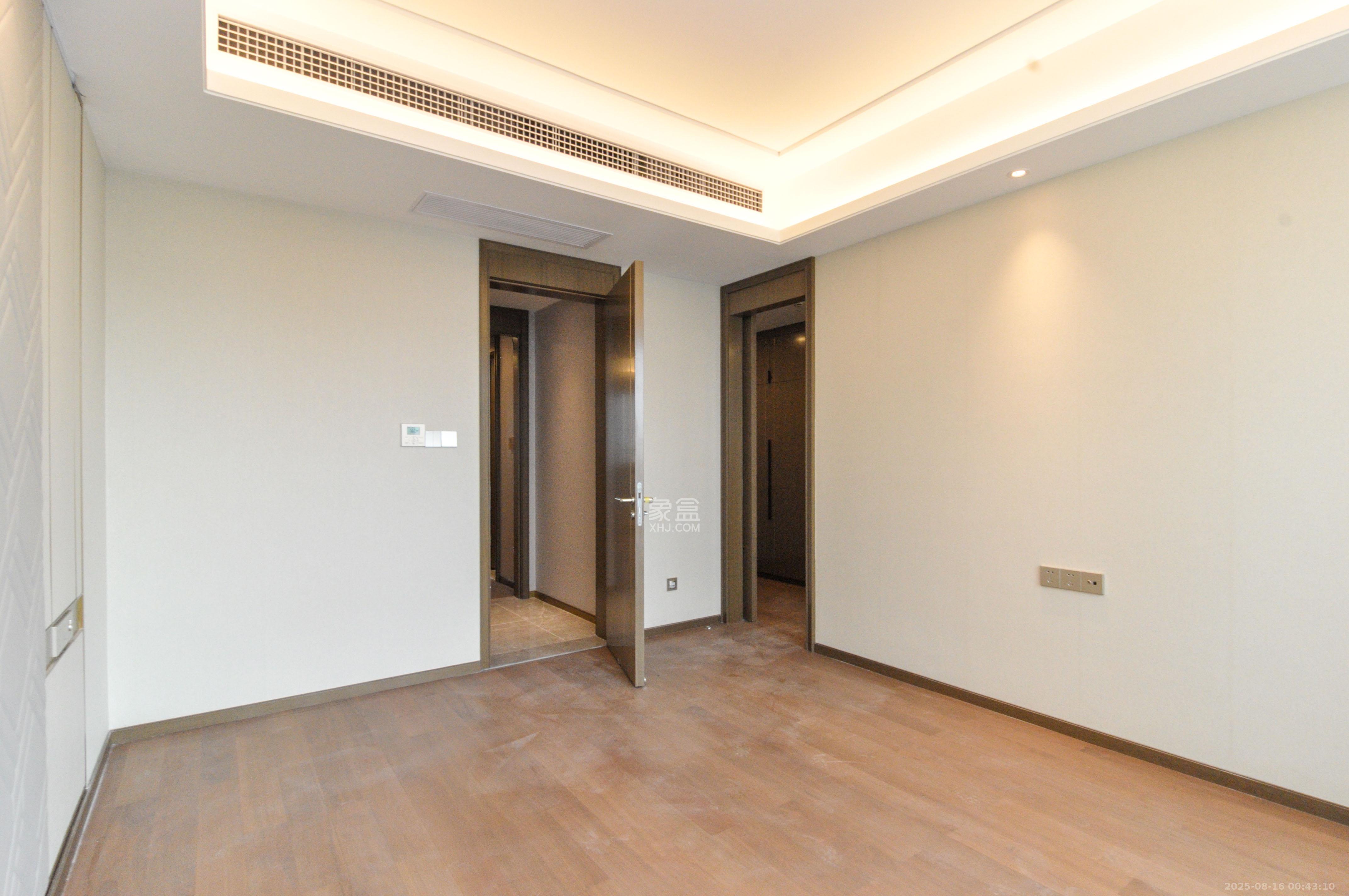 梅溪湖金茂湾  4室2厅2卫    458.0万 梅溪湖金茂湾  4室2厅2卫    458.0万其他