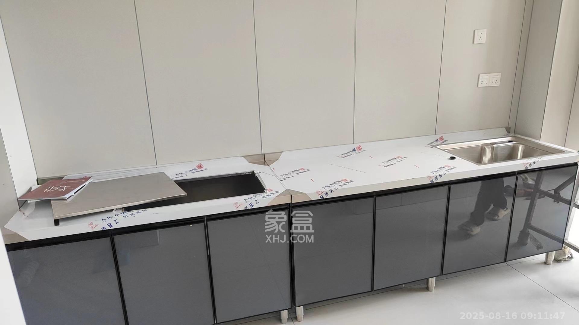 环亚高铁芯城  4室2厅1卫    2800.0元/月室内图