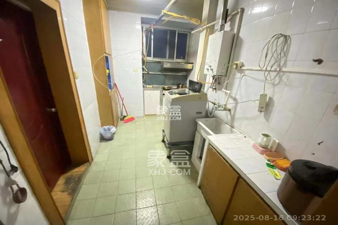 水泵厂宿舍 3室1厅1卫 1300.0元/月 水泵厂宿舍 3室1厅1卫 1300.0元/月室内图