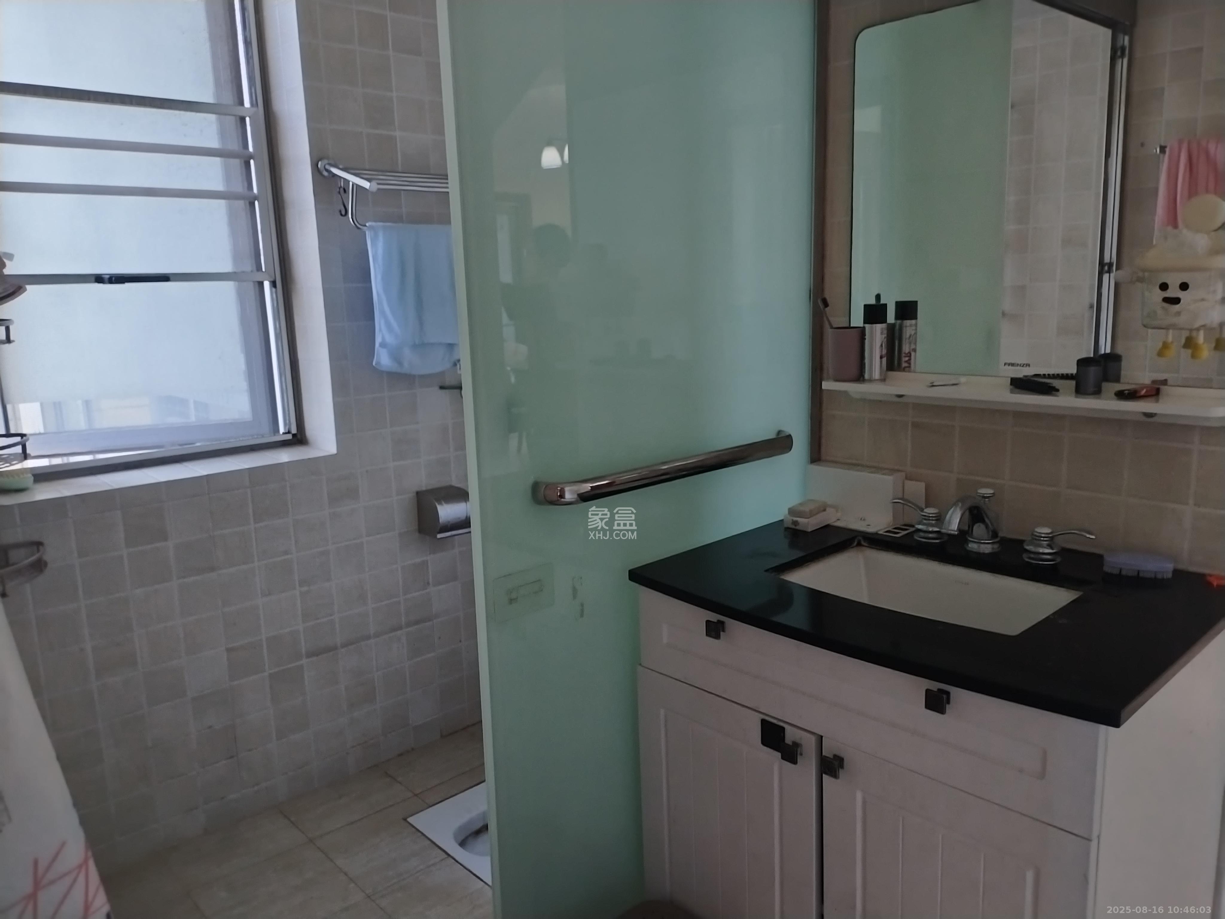 湘江壹号一二三期(创远湘江壹号) 4室2厅3卫 5600.0元/月 湘江壹号一二三期(创远湘江壹号) 4室2厅3卫 5600.0元/月室内图