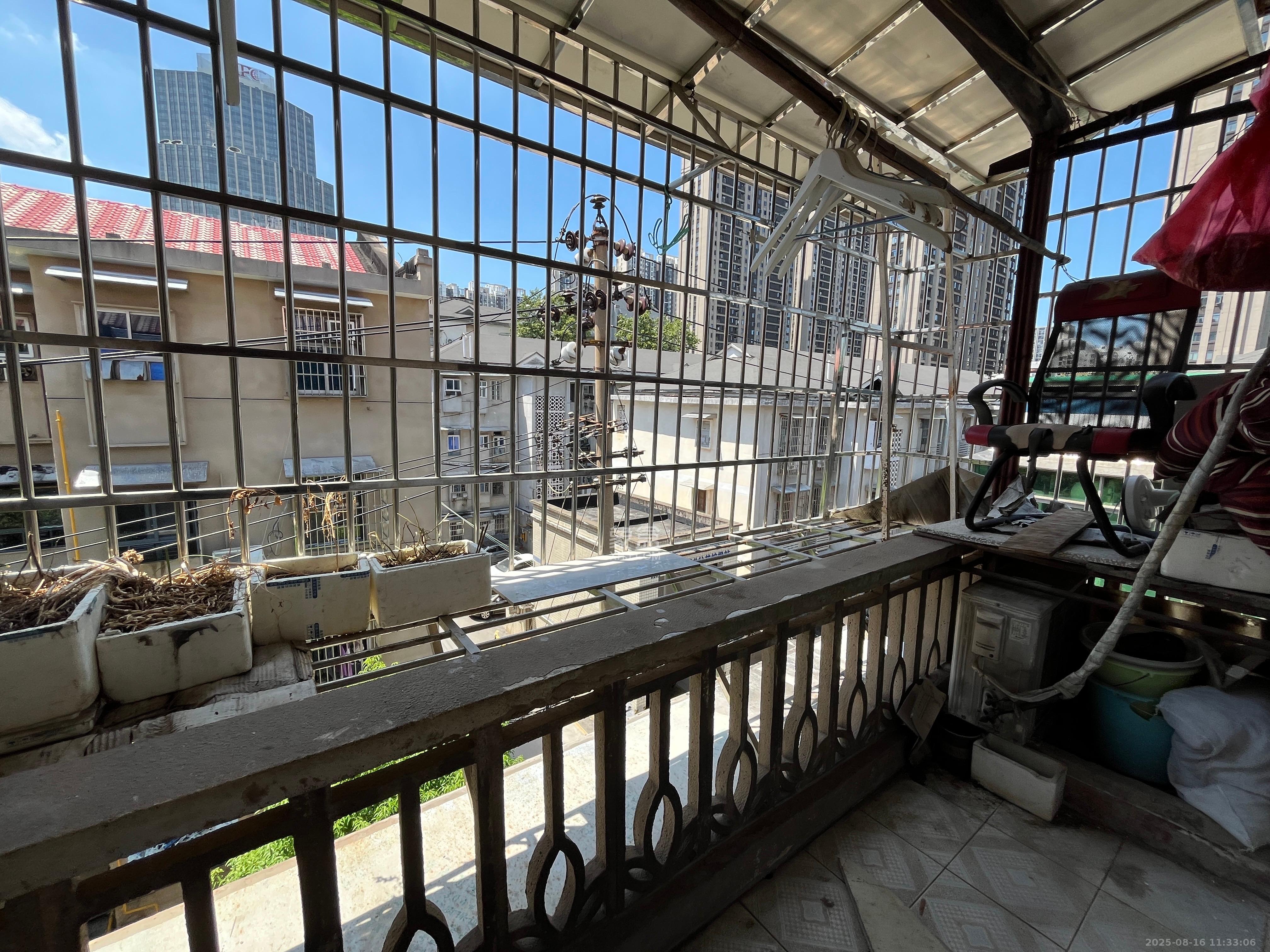 砂子塘社区 3室1厅1卫 1200.0元/月 砂子塘社区 3室1厅1卫 1200.0元/月室内图