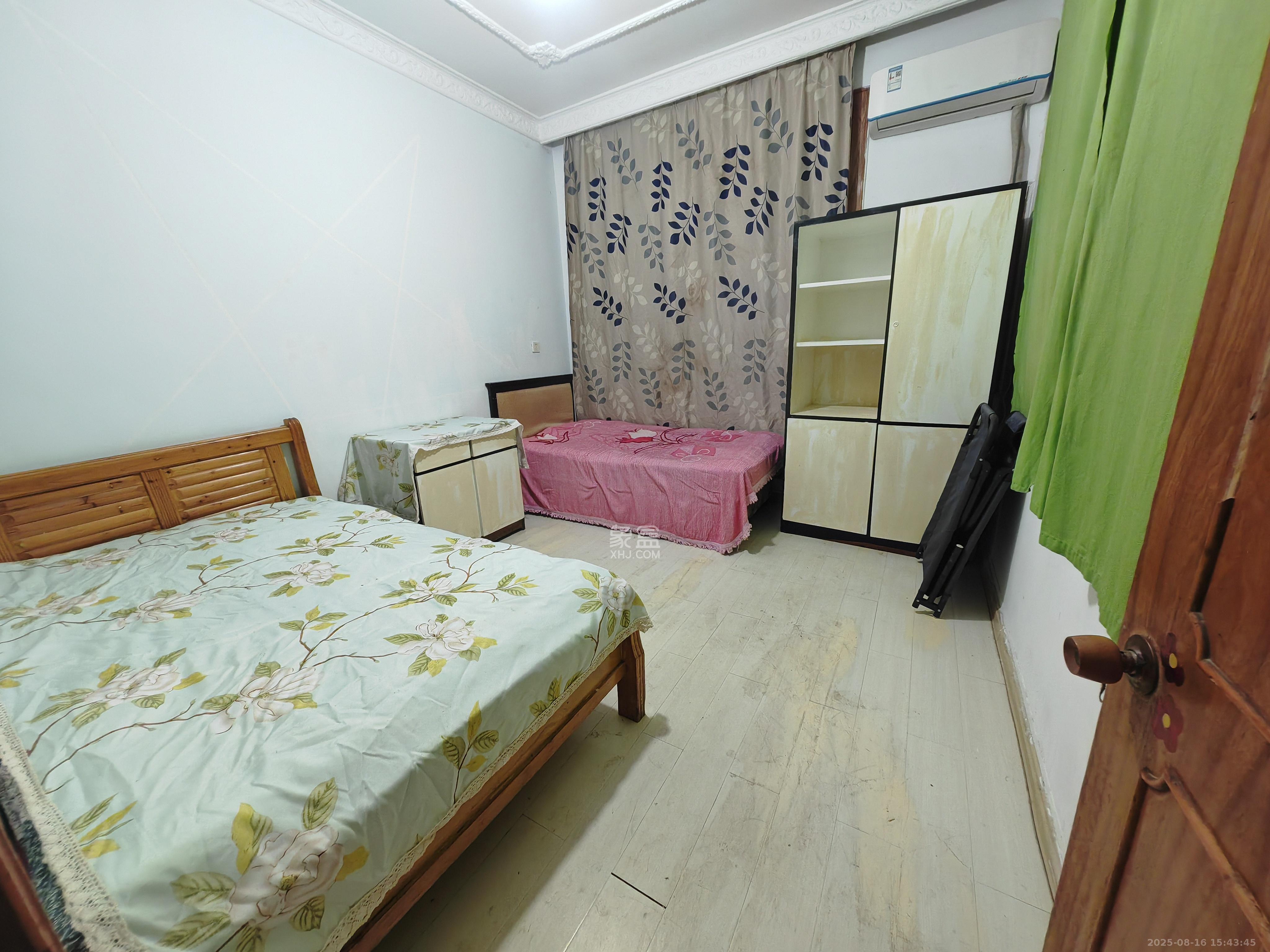 湘农桥社区 3室2厅1卫 2200.0元/月 湘农桥社区 3室2厅1卫 2200.0元/月室内图