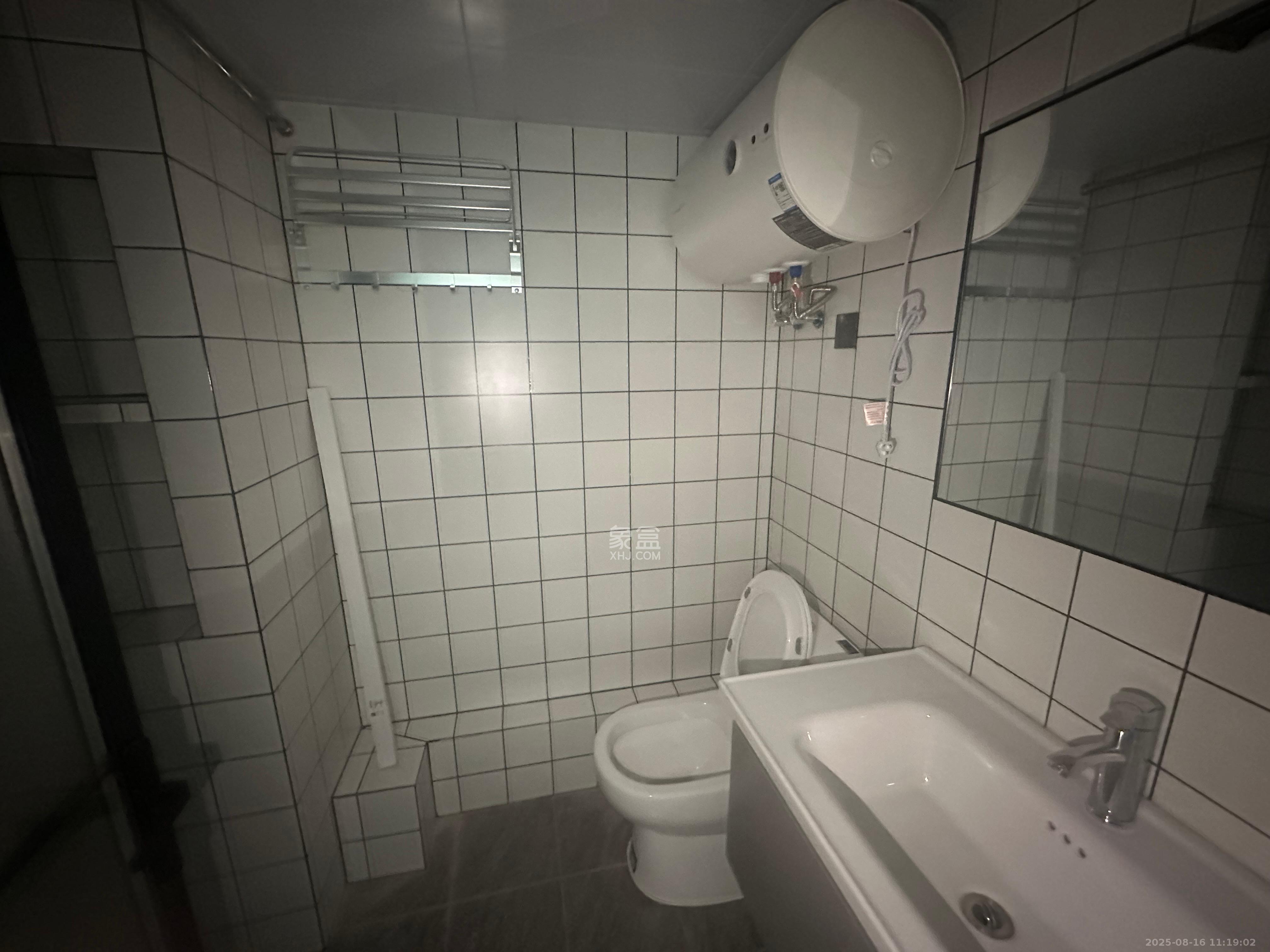 中建宝铂公馆 2室1厅1卫 3500.0元/月 中建宝铂公馆 2室1厅1卫 3500.0元/月室内图