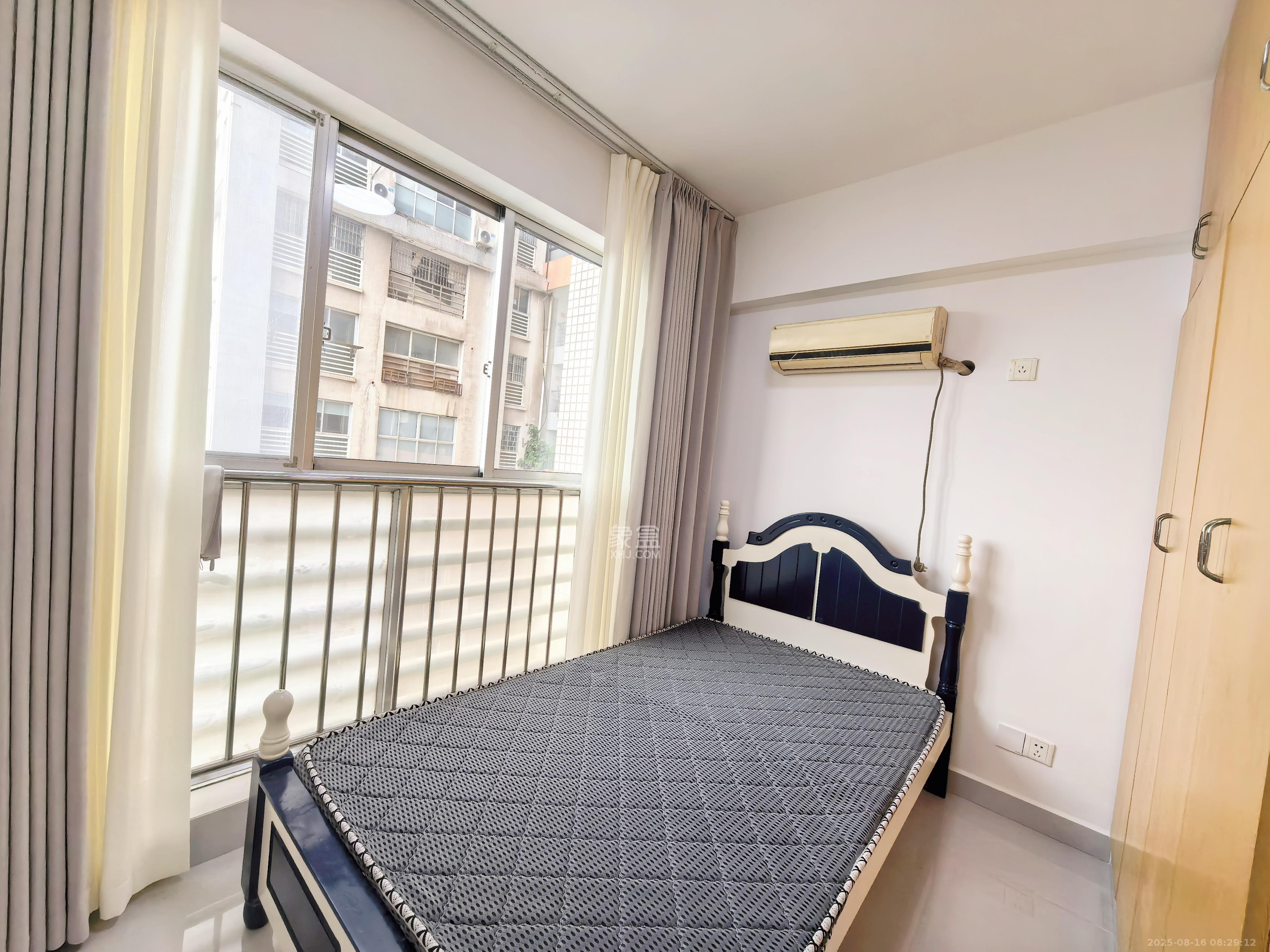 华菱新城地标 3室2厅1卫 2100.0元/月 华菱新城地标 3室2厅1卫 2100.0元/月室内图