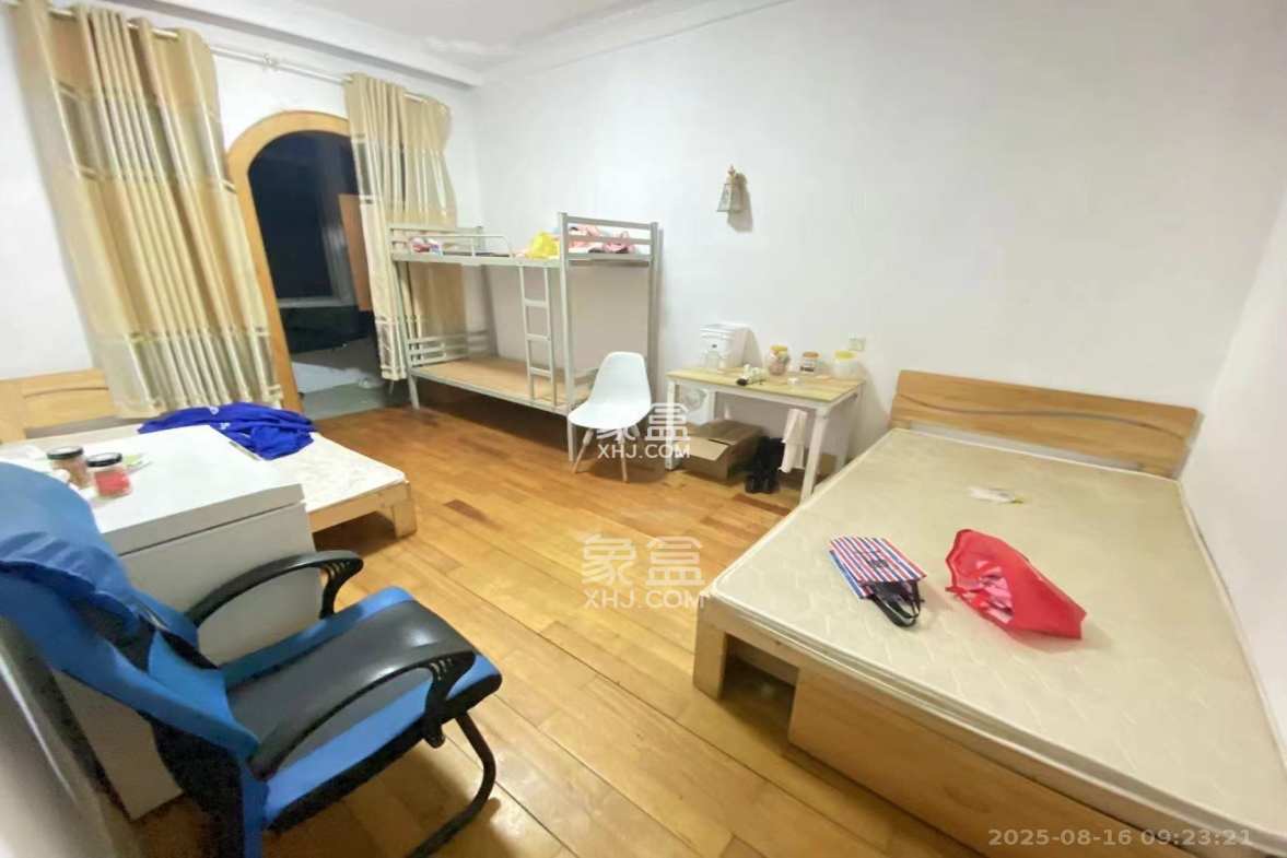 水泵厂宿舍 3室1厅1卫 1300.0元/月 水泵厂宿舍 3室1厅1卫 1300.0元/月室内图