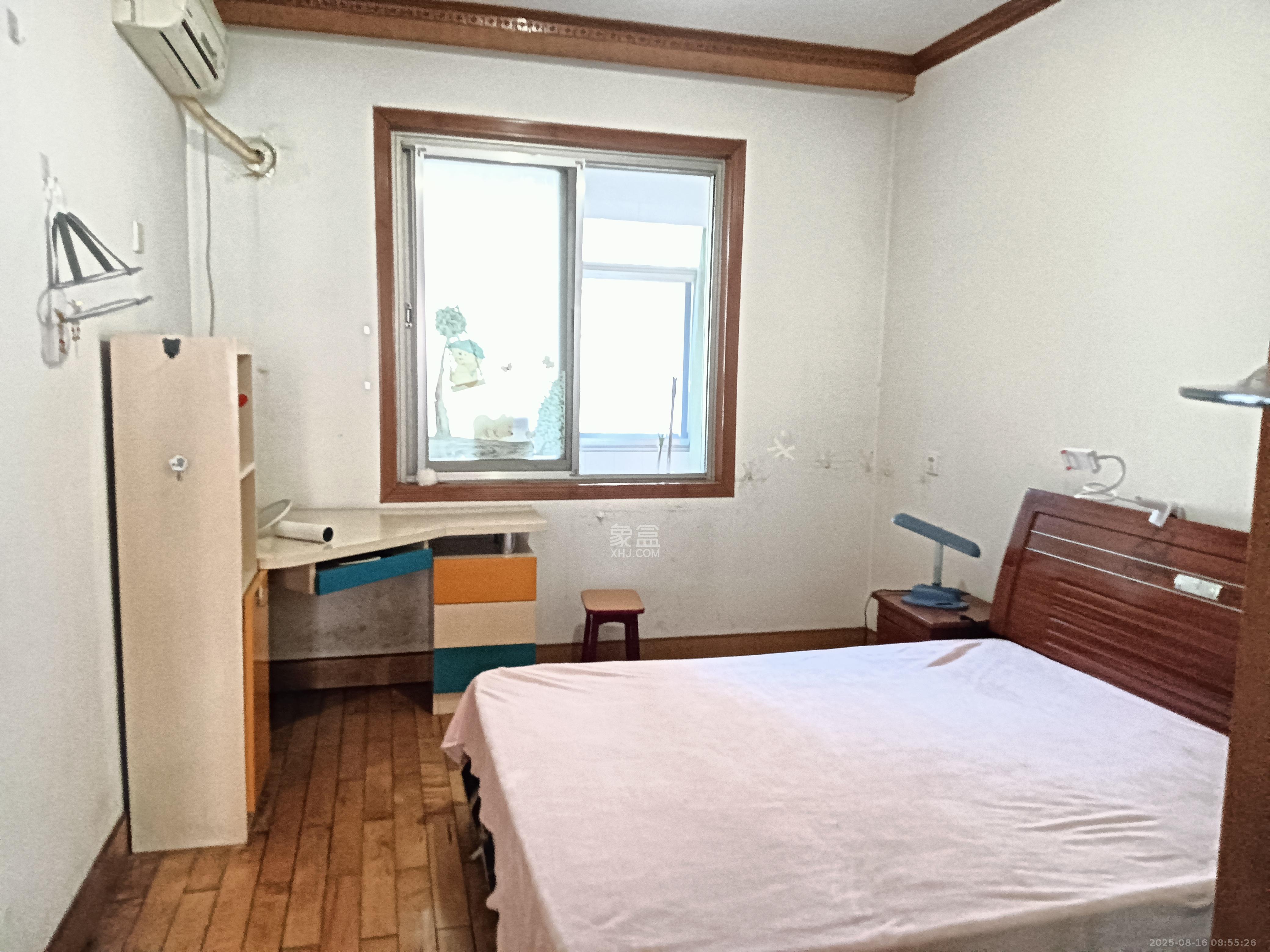 湘雅医学院（湘雅附一北院）  3室2厅2卫    2400.0元/月室内图