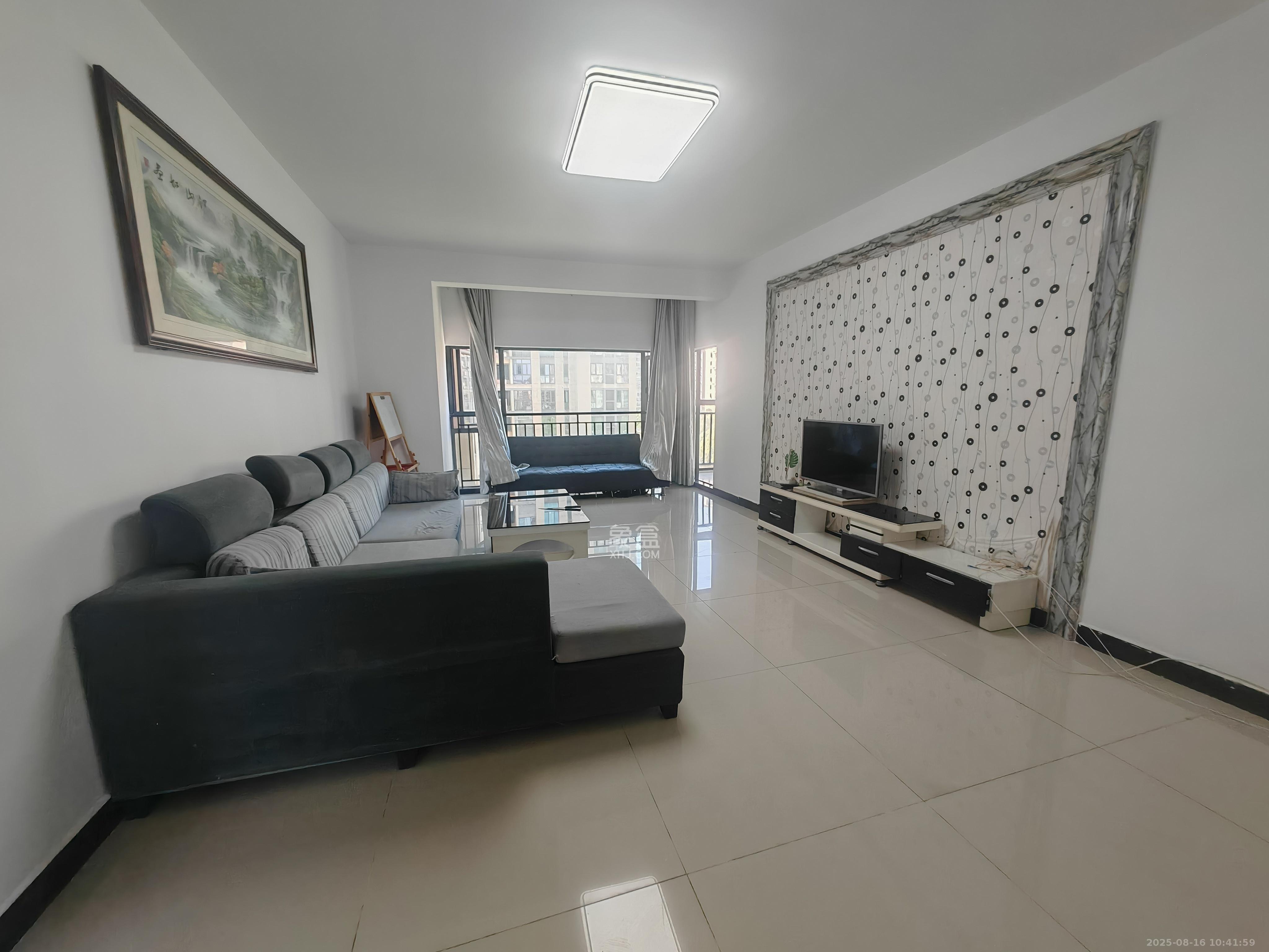 卓越蔚蓝海岸一期 4室2厅2卫 2800.0元/月 卓越蔚蓝海岸一期 4室2厅2卫 2800.0元/月室内图