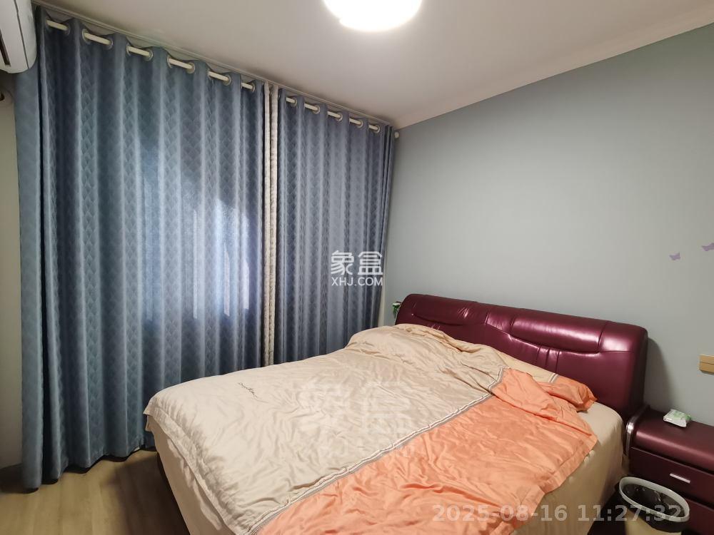 滨江花园  2室2厅1卫   2400.00元/月室内图