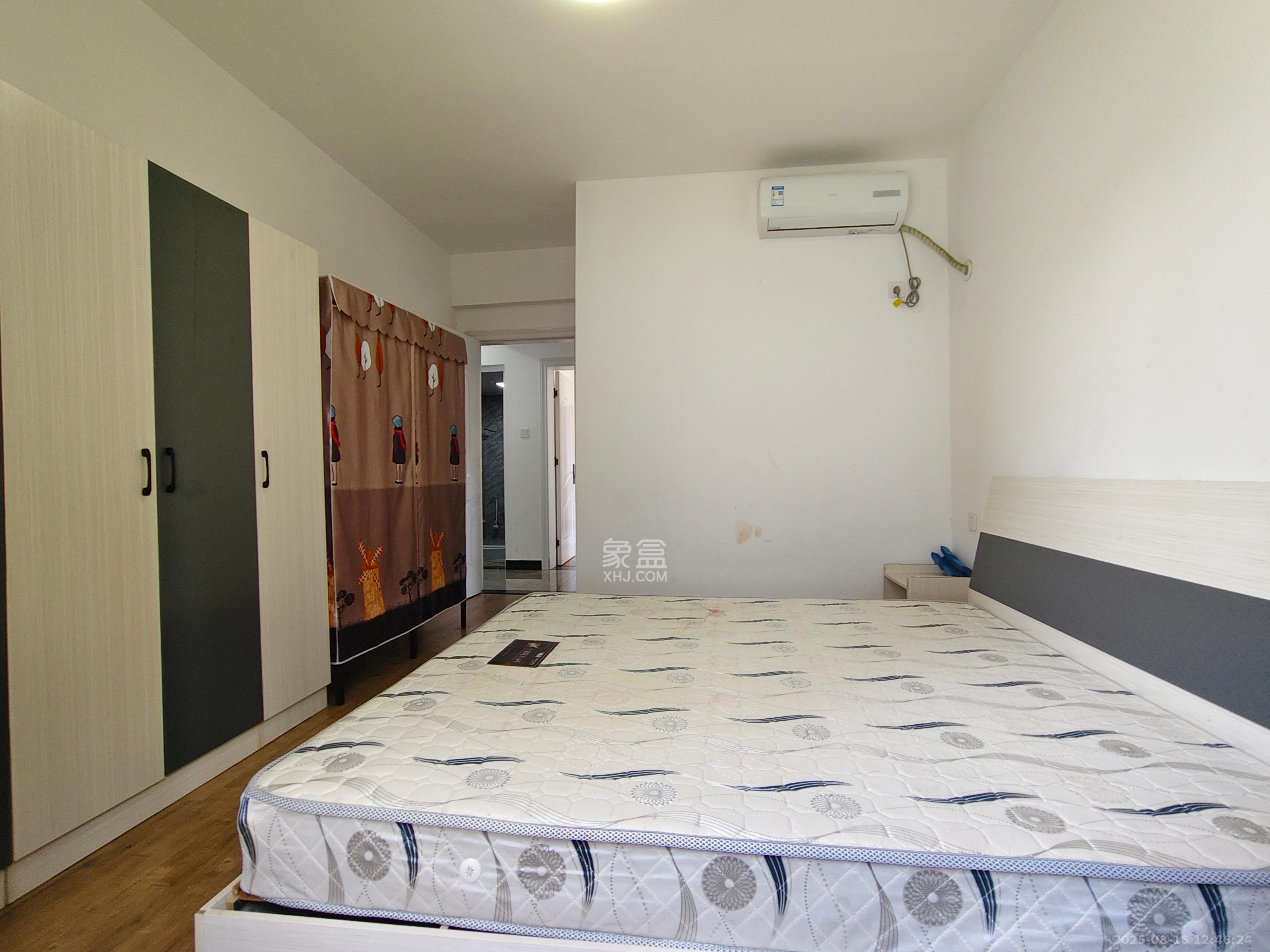 康桥长郡  3室2厅2卫    2300.0元/月室内图