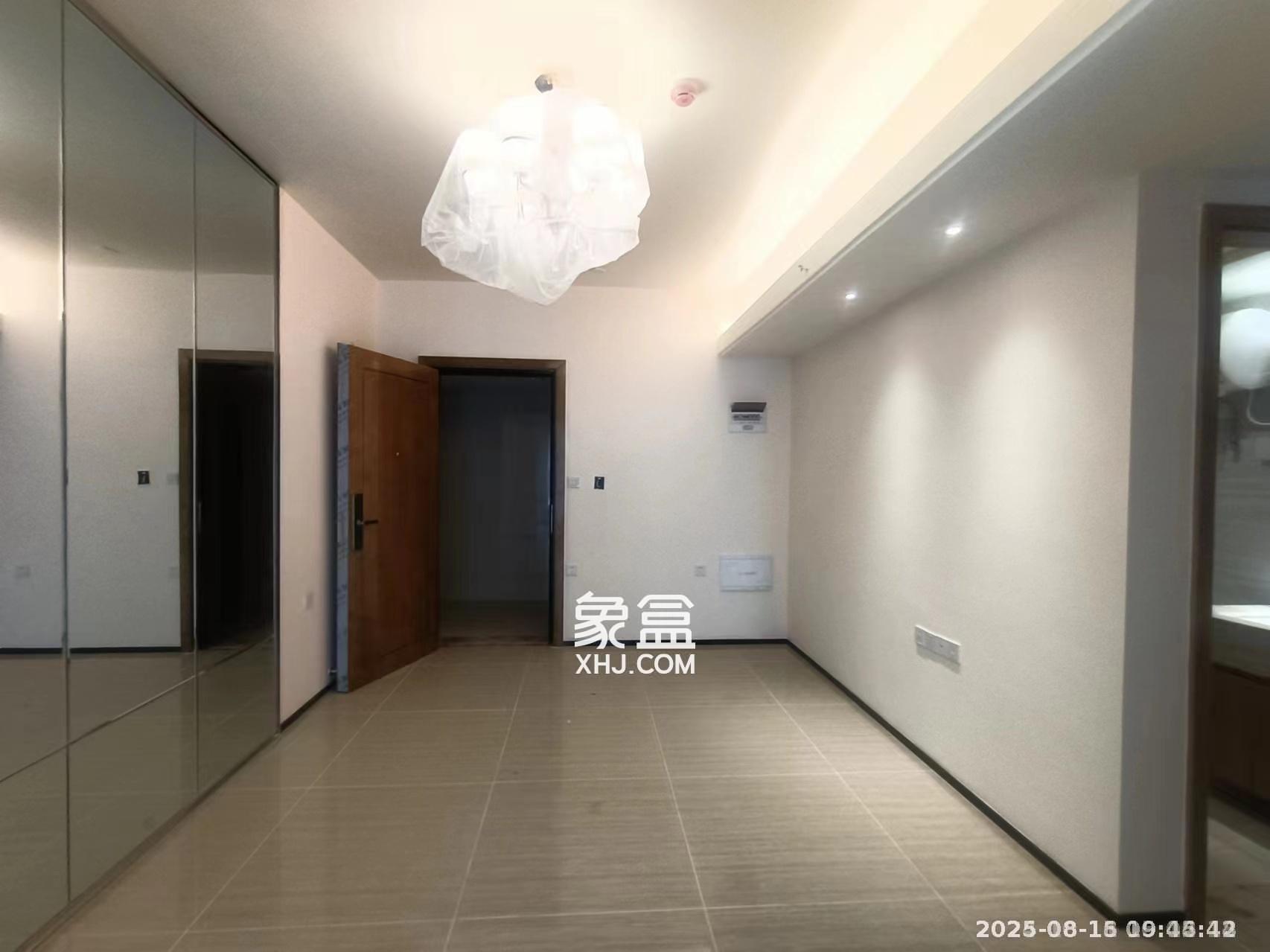 恒大金融广场  1室1厅1卫    1700.0元/月 恒大金融广场  1室1厅1卫    1700.0元/月室内图