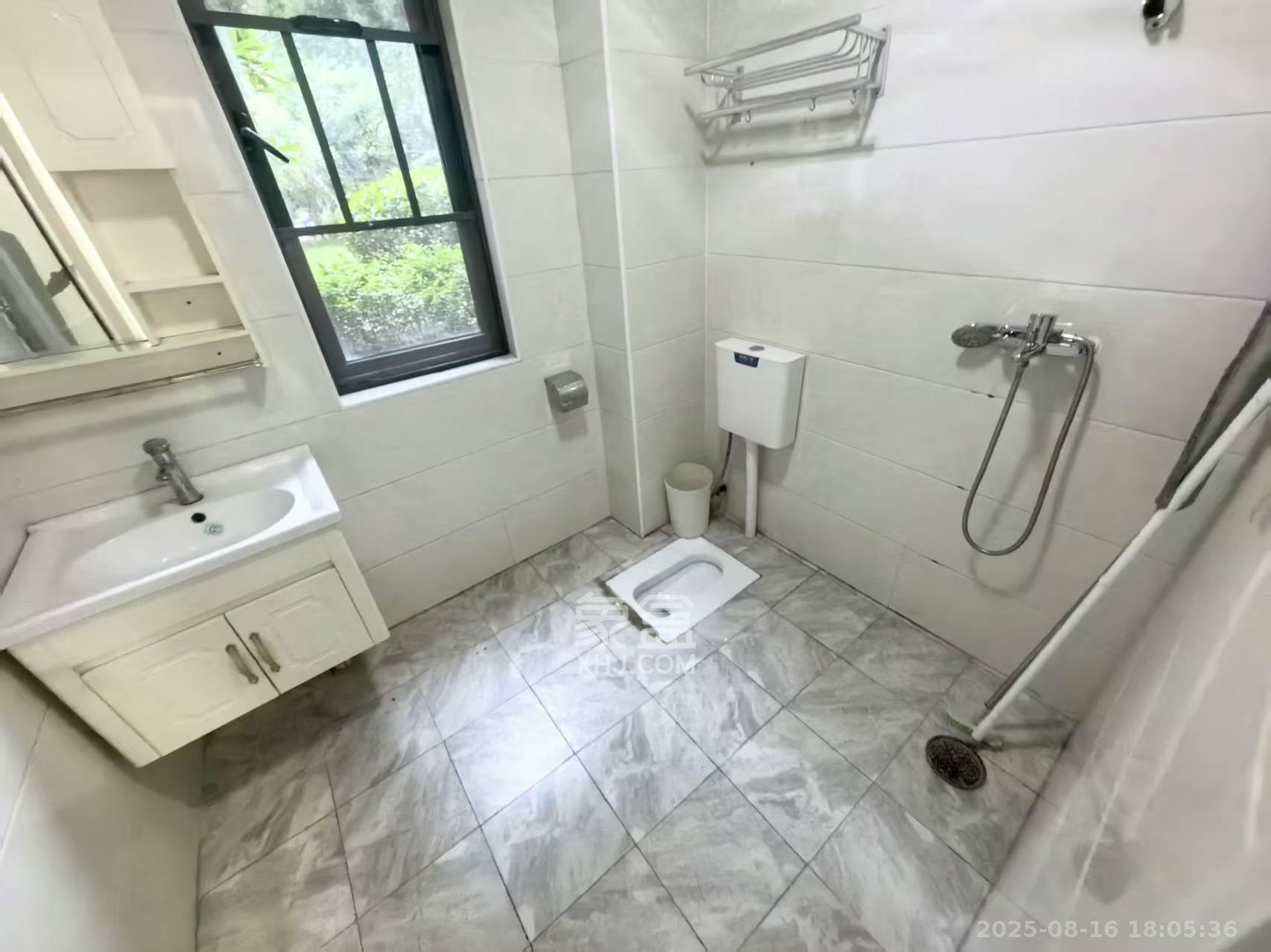 中建梅溪湖中心  3室2厅2卫   3100.00元/月室内图