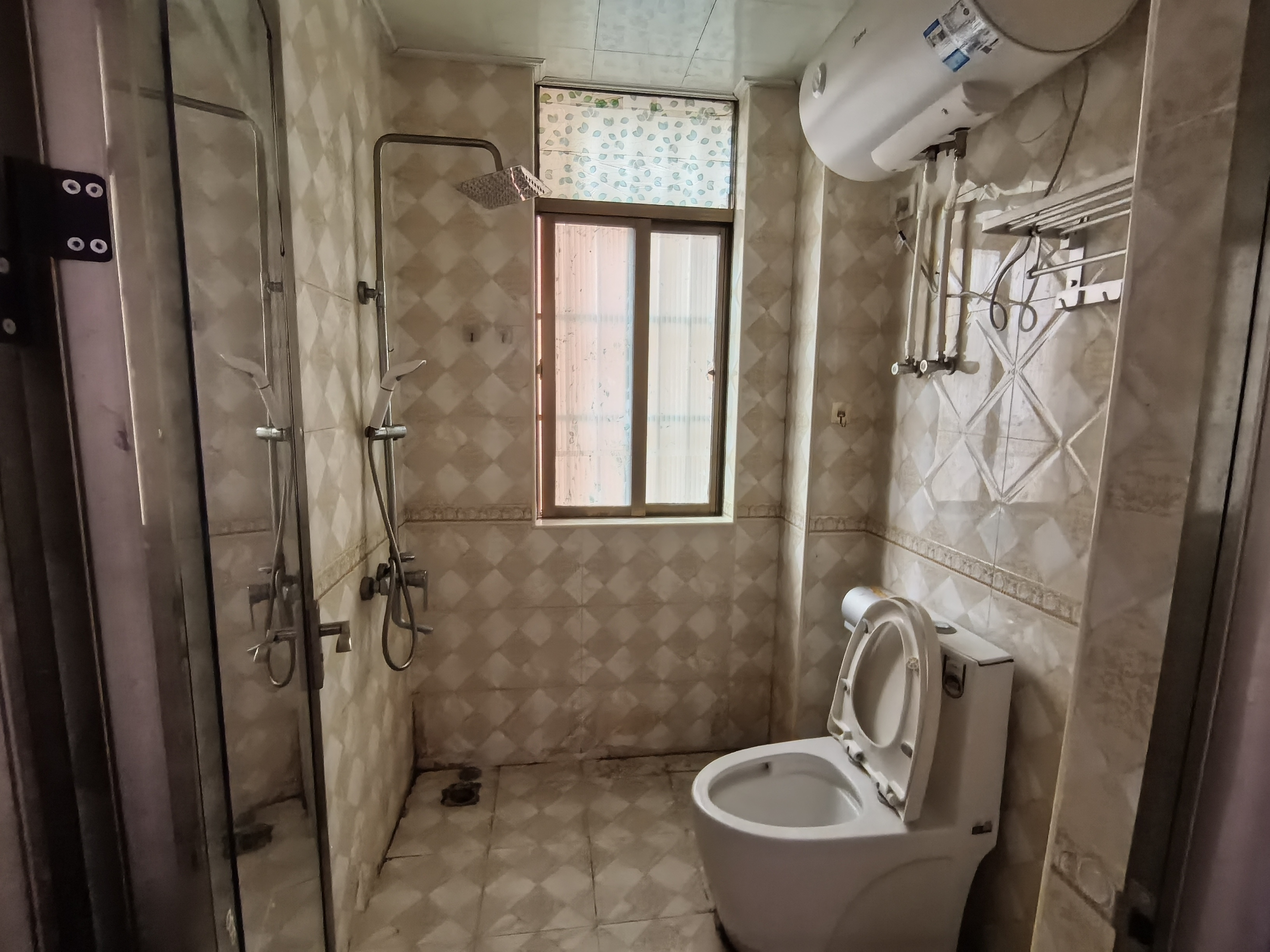 振发二里12号 1室1厅1卫 1600.0元/月 振发二里12号 1室1厅1卫 1600.0元/月室内图