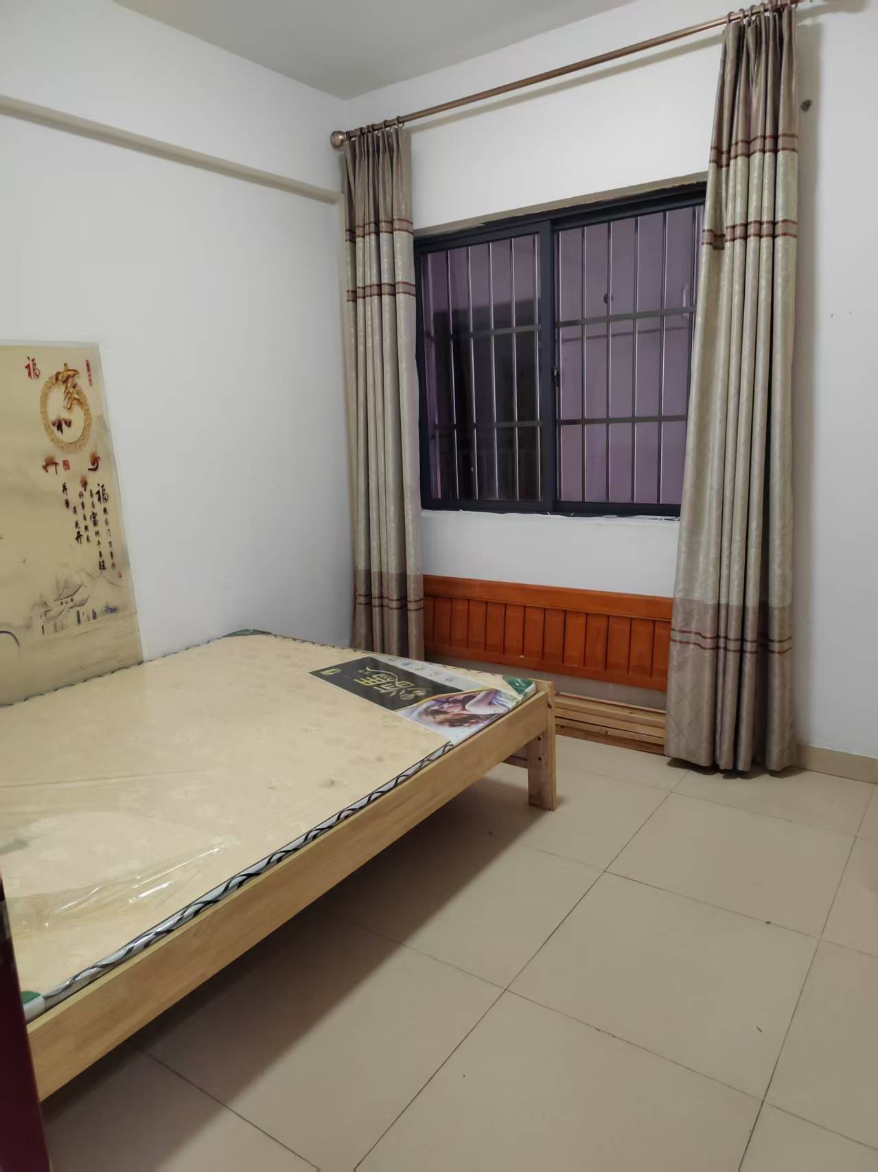 海糖小区一二期 3室2厅1卫 2000.0元/月 海糖小区一二期 3室2厅1卫 2000.0元/月室内图