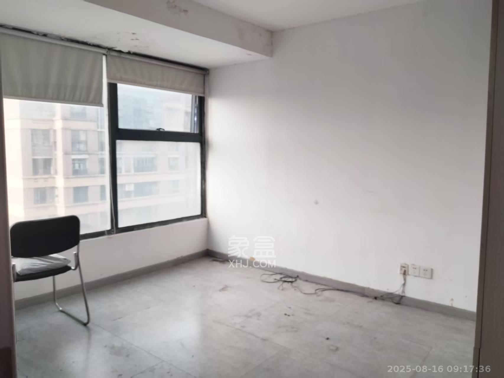 万象新天  5室2厅2卫    4200.0元/月室内图