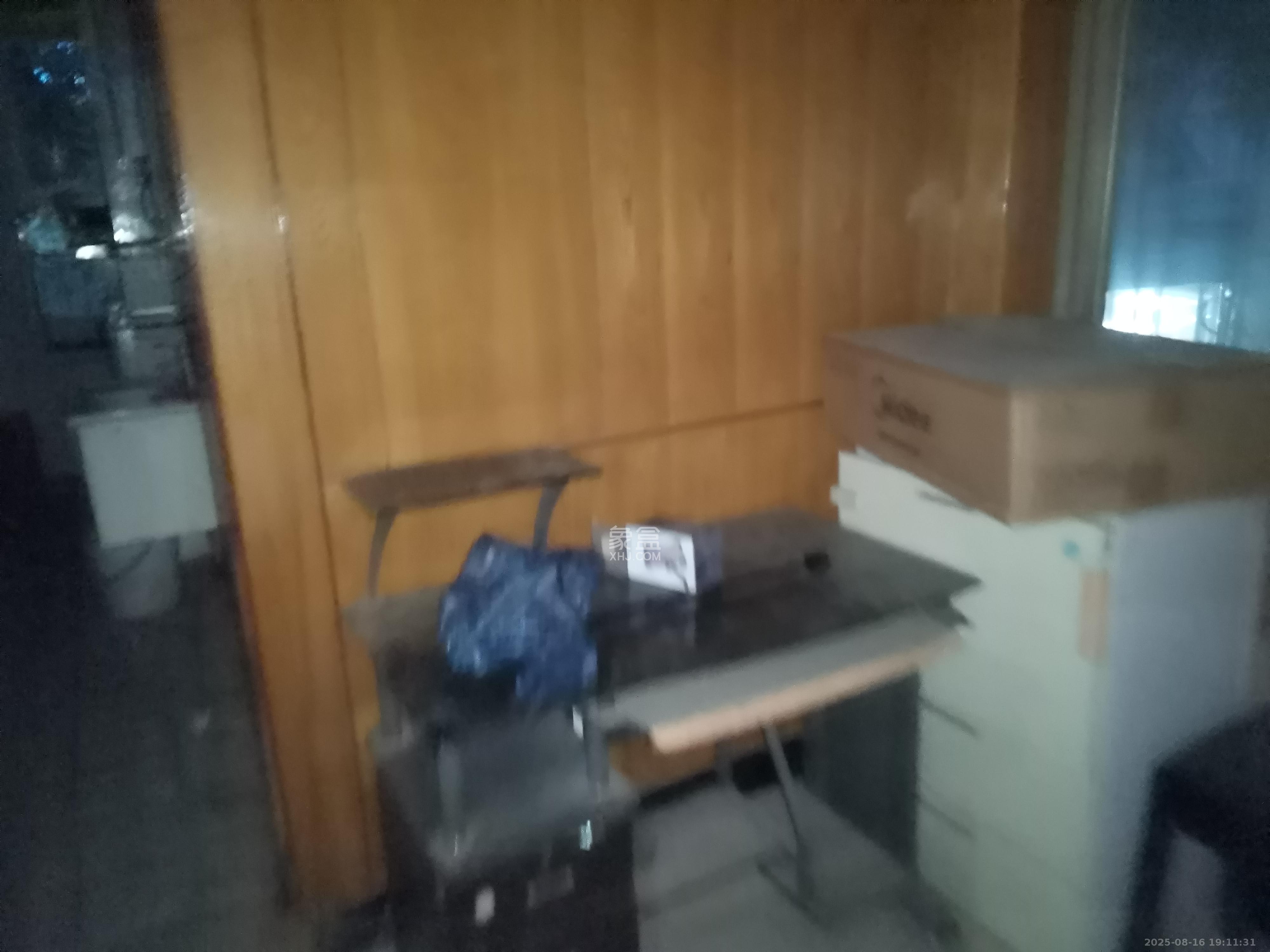 小林子冲社区 3室1厅1卫 2000.00元/月 小林子冲社区 3室1厅1卫 2000.00元/月室内图