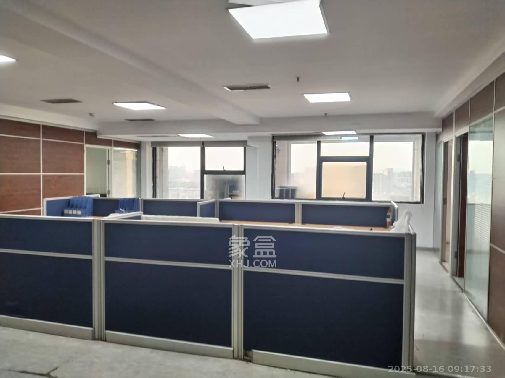 万象新天 5室2厅2卫 4200.0元/月 万象新天 5室2厅2卫 4200.0元/月室内图