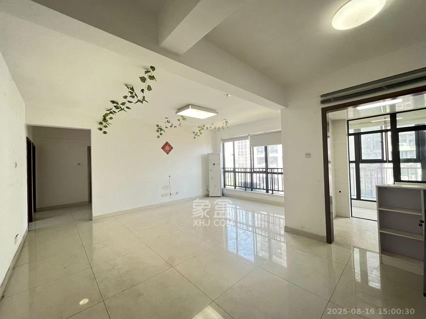 湘腾城市广场  3室1厅1卫    3500.0元/月室内图