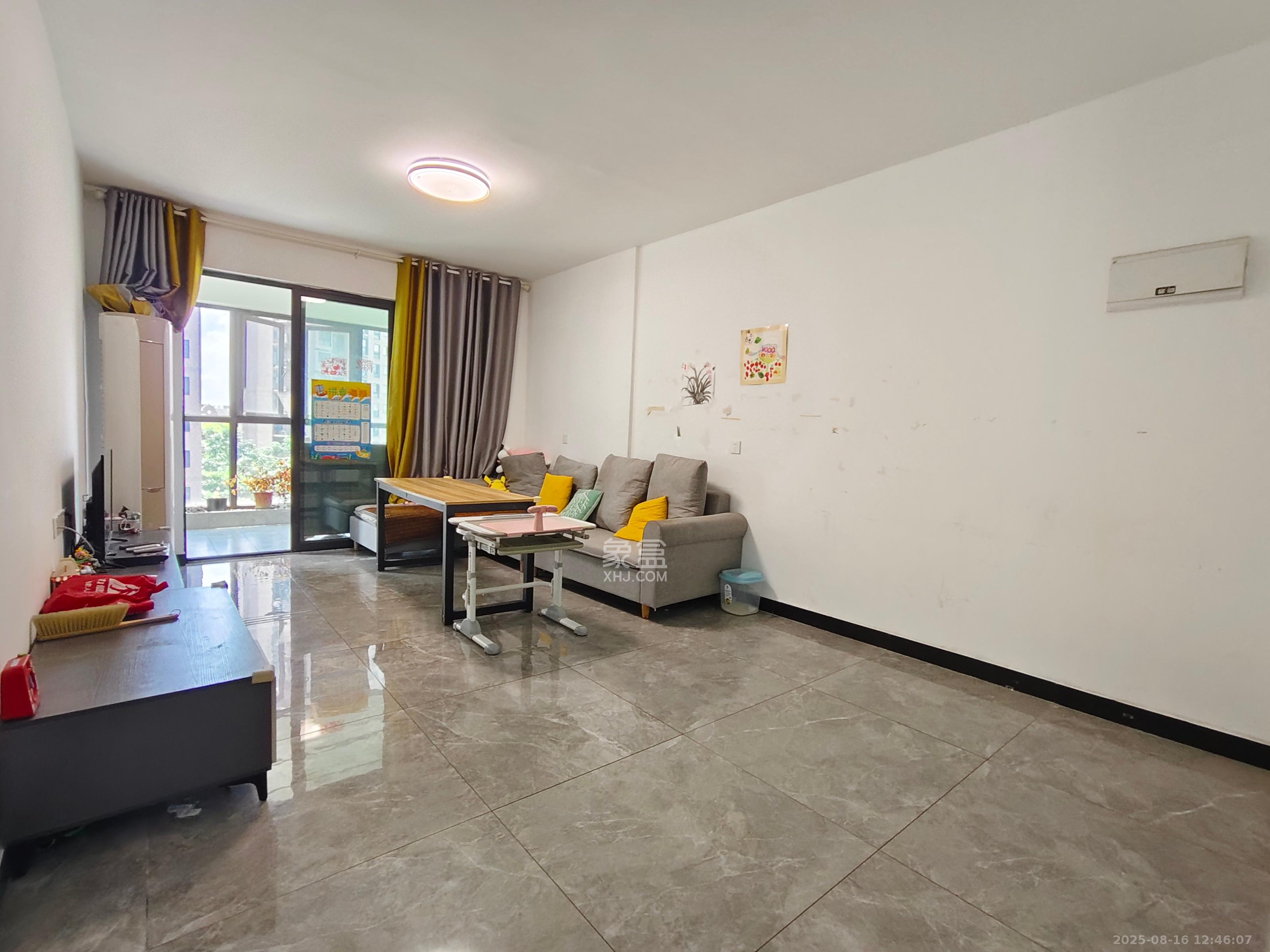 康桥长郡  3室2厅2卫    2300.0元/月室内图