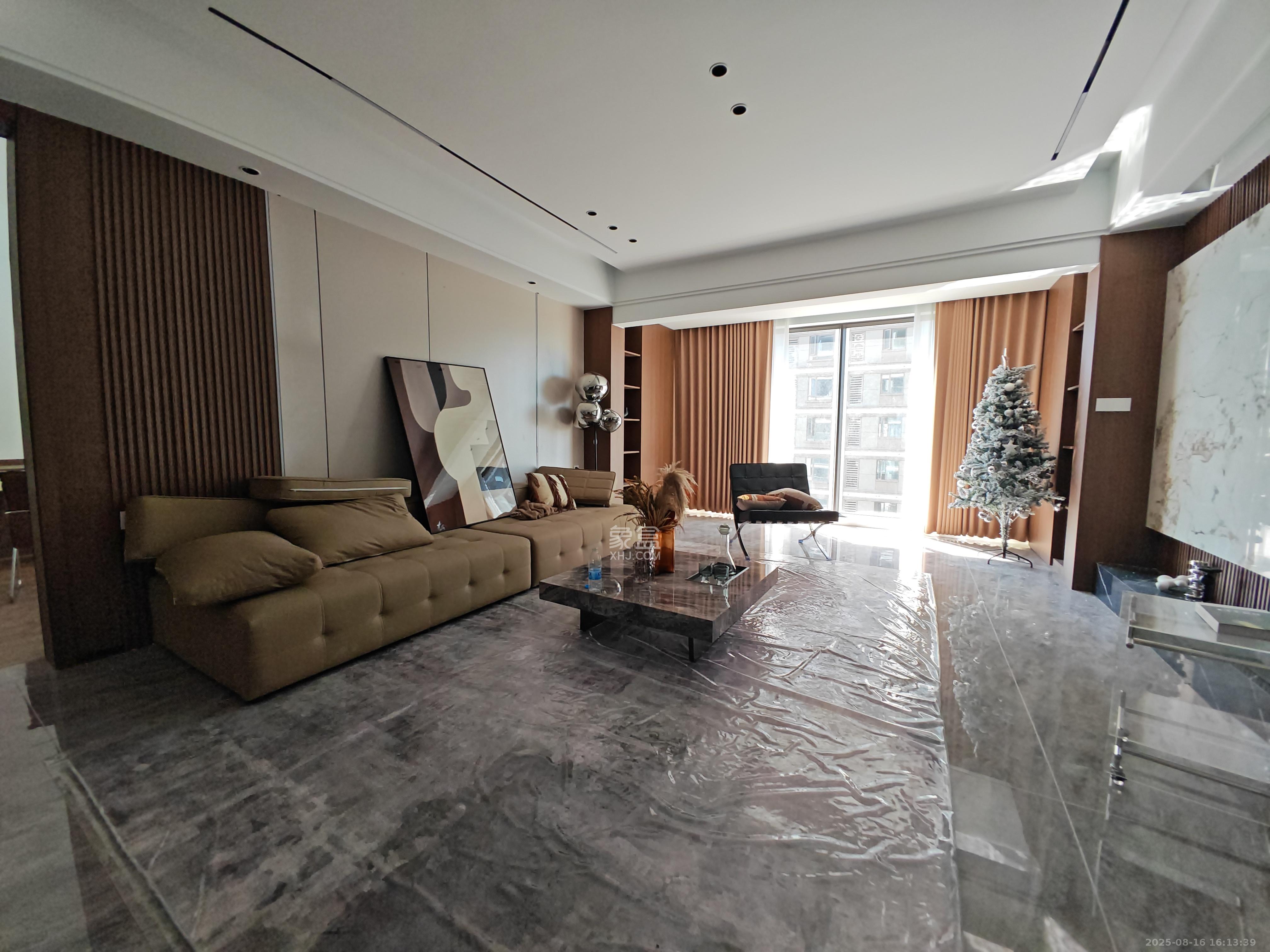 长沙檀府  4室2厅2卫    10000.0元/月 长沙檀府  4室2厅2卫    10000.0元/月