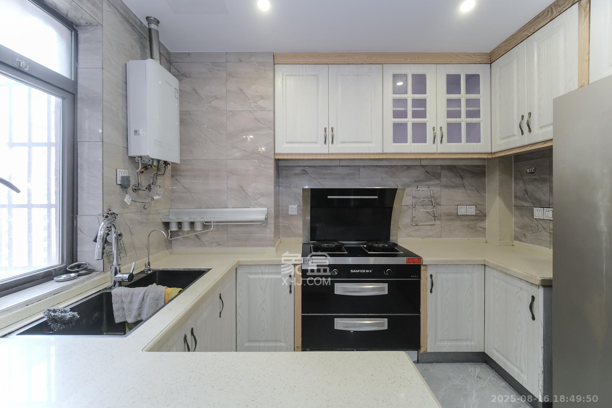 好望谷  4室2厅2卫    108.0万厨房